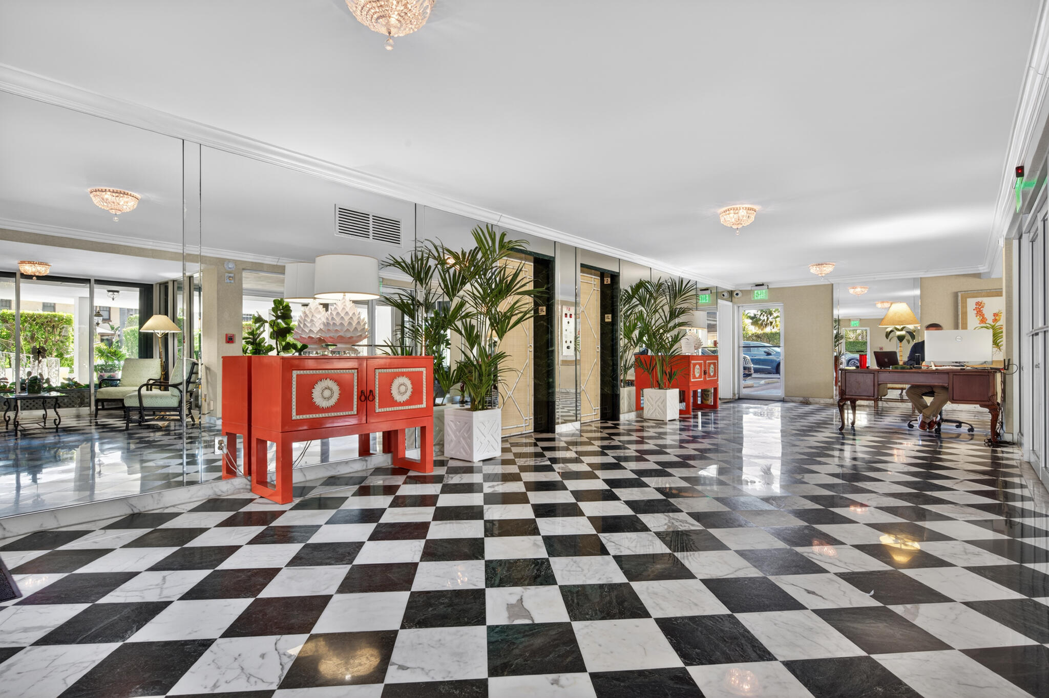 MELBORNE HOUSE CONDO - Residential