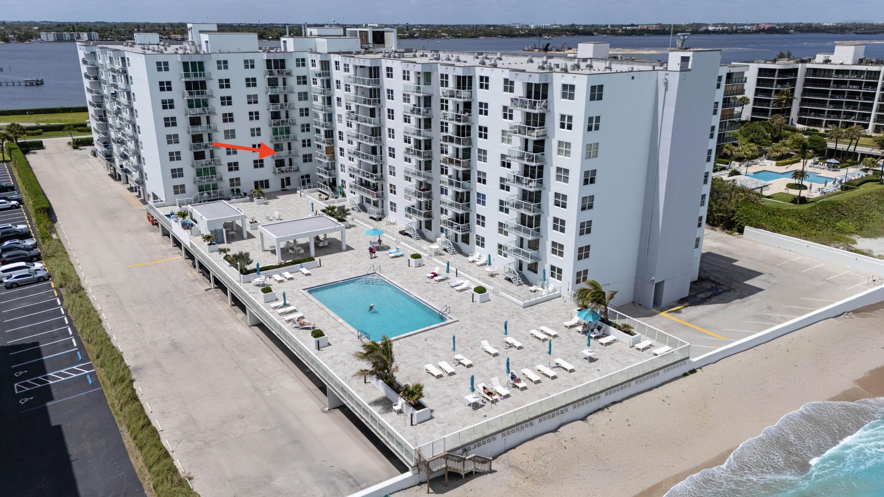 PATRICIAN OF PALM BEACH CONDO - Residential