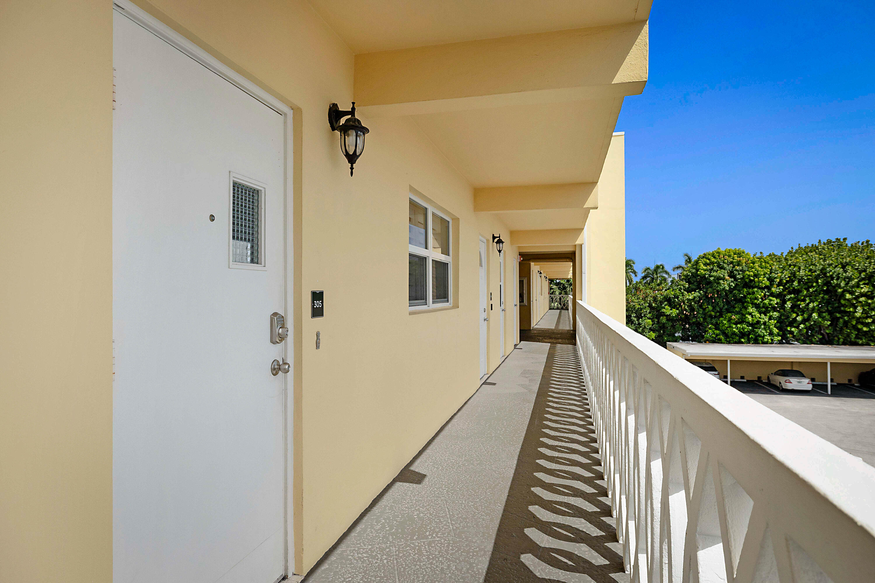 RIVER HOUSE TERRACE CONDO - Residential