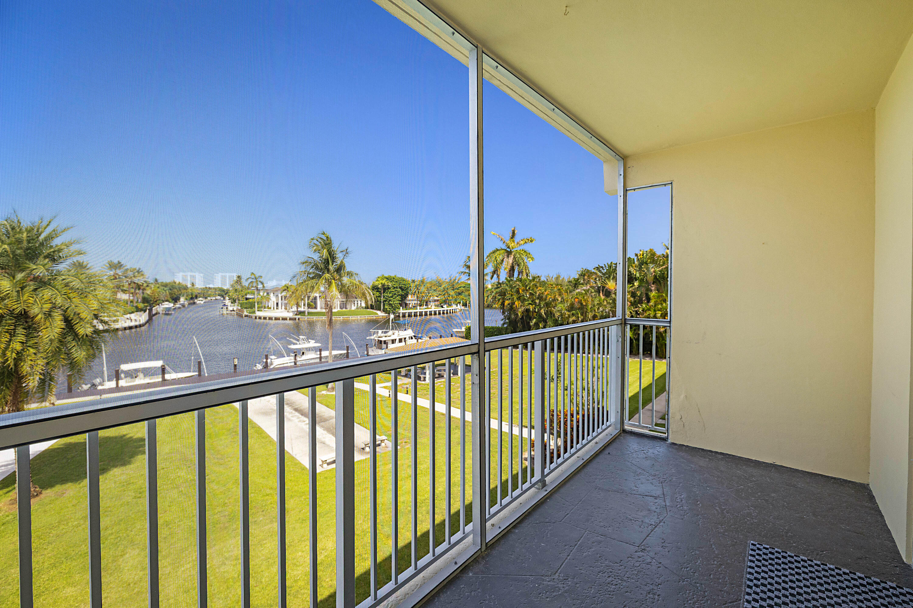 RIVER HOUSE TERRACE CONDO - Residential
