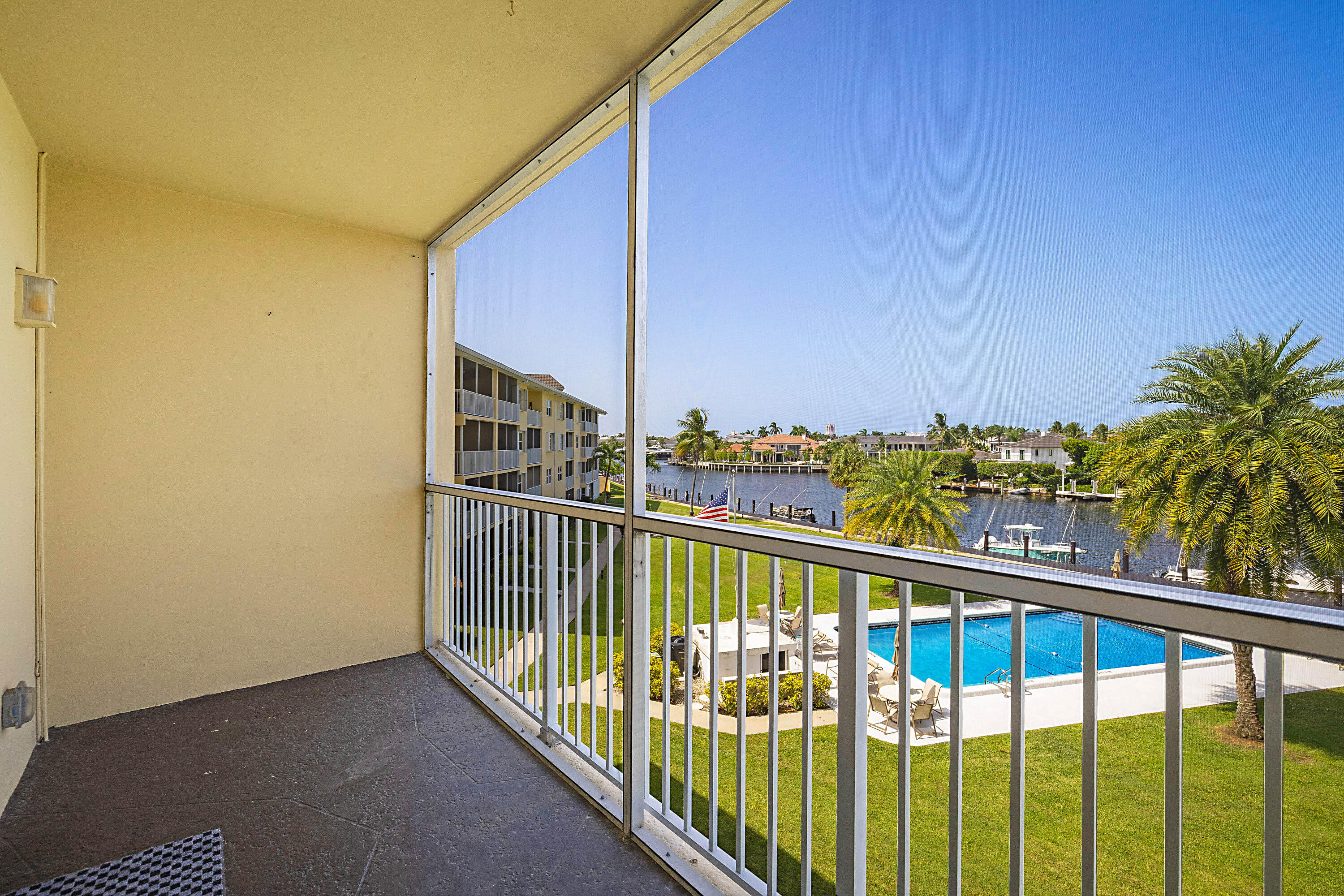 RIVER HOUSE TERRACE CONDO - Residential
