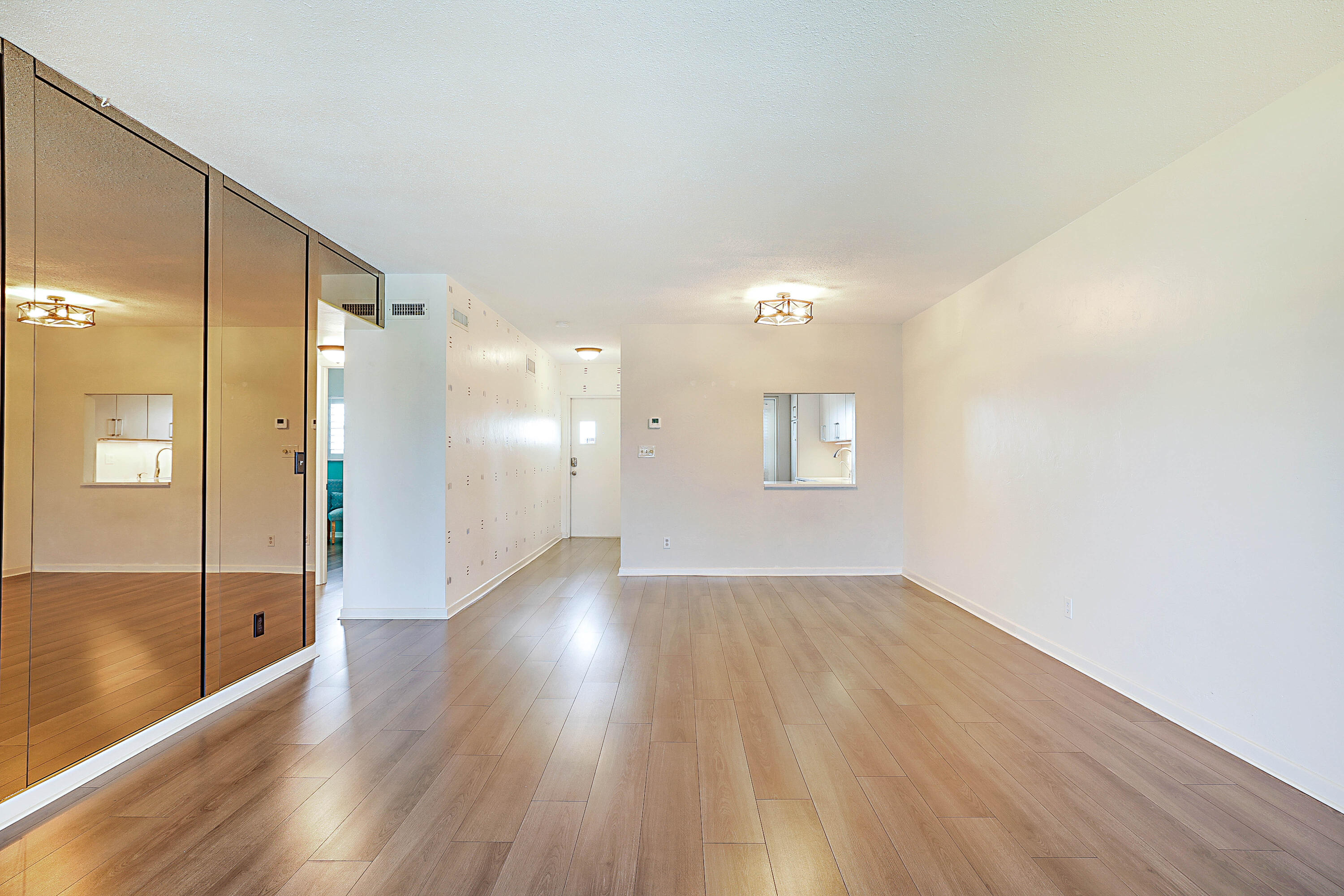 RIVER HOUSE TERRACE CONDO - Residential