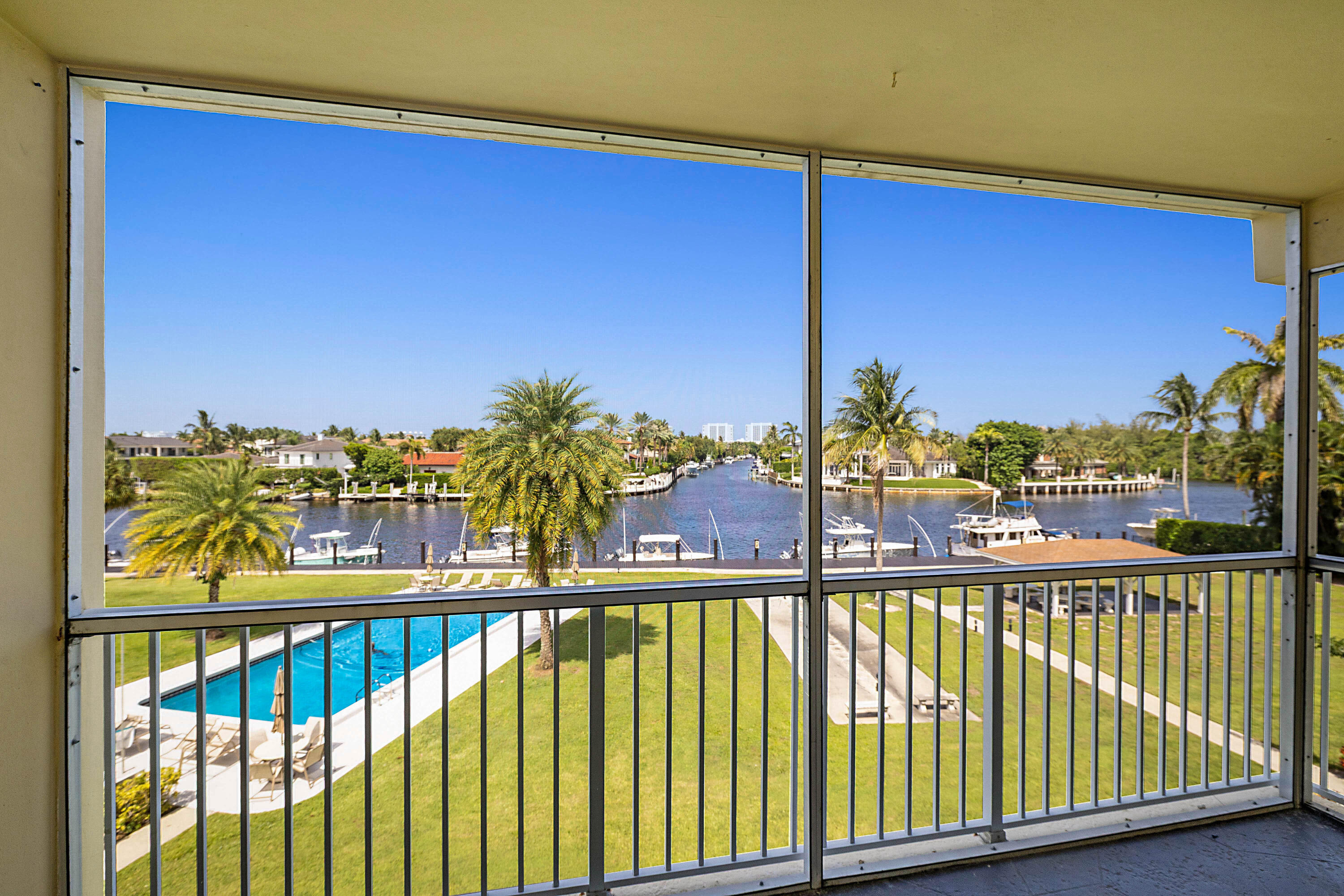RIVER HOUSE TERRACE CONDO - Residential