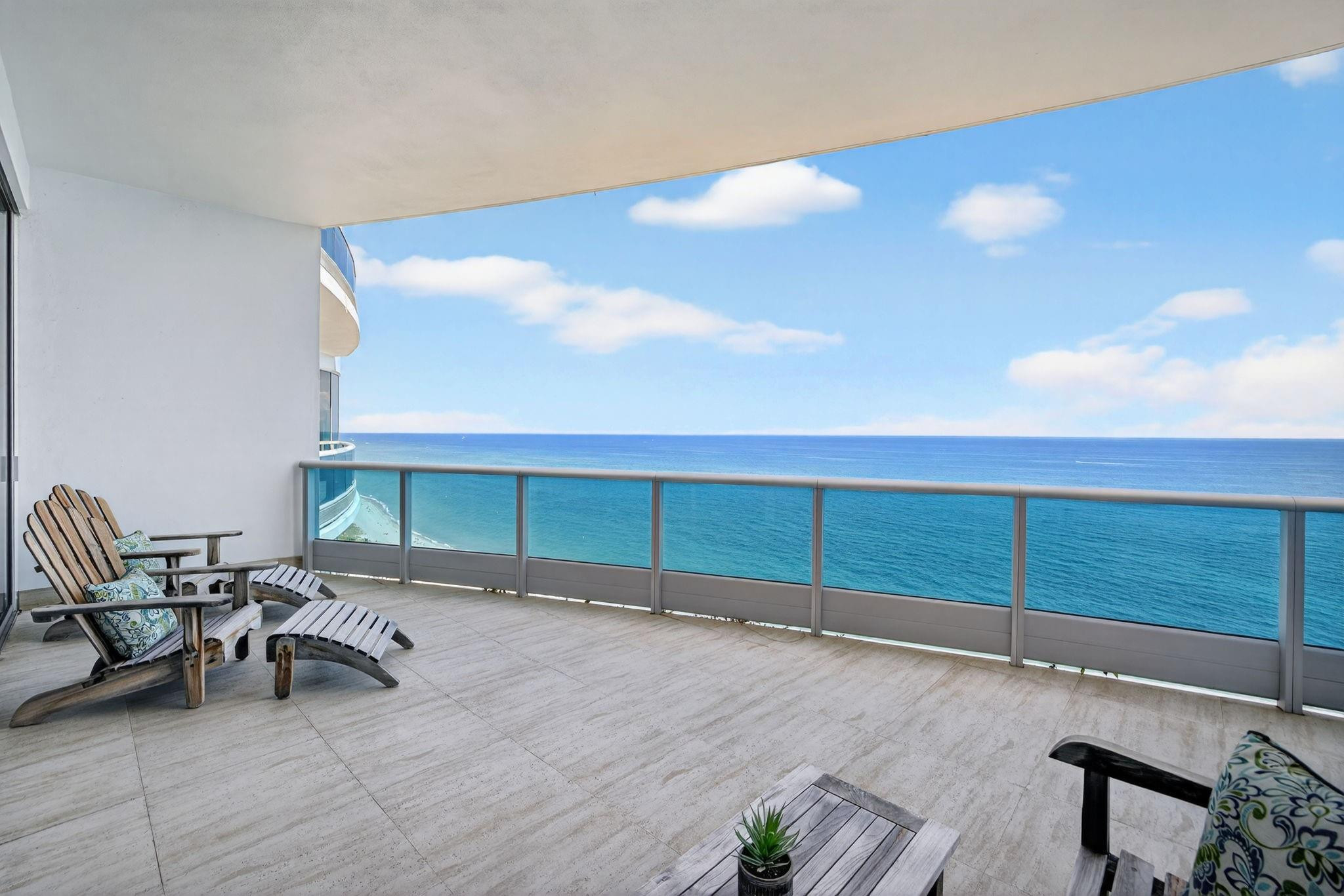 Aquazul - Residential