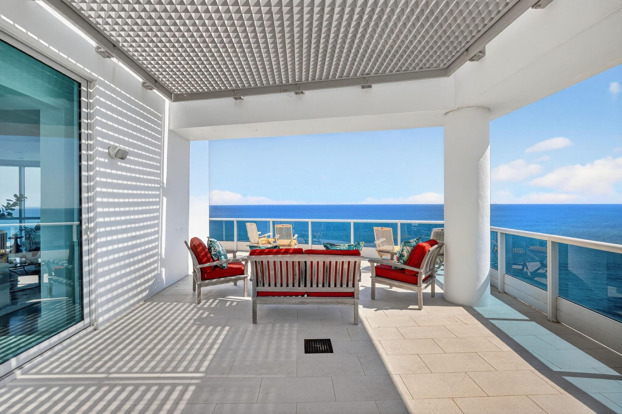 Aquazul - Residential