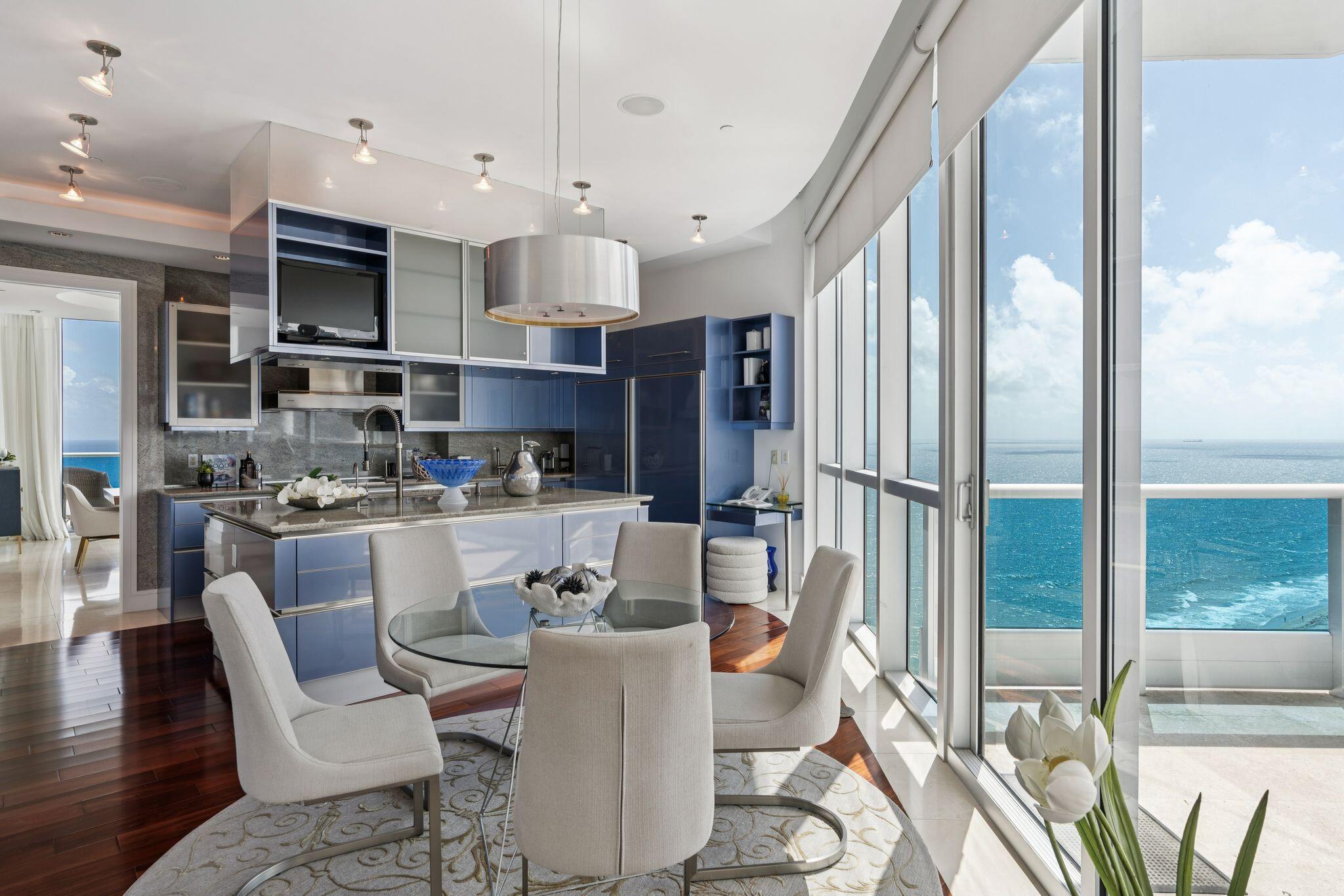 Aquazul - Residential