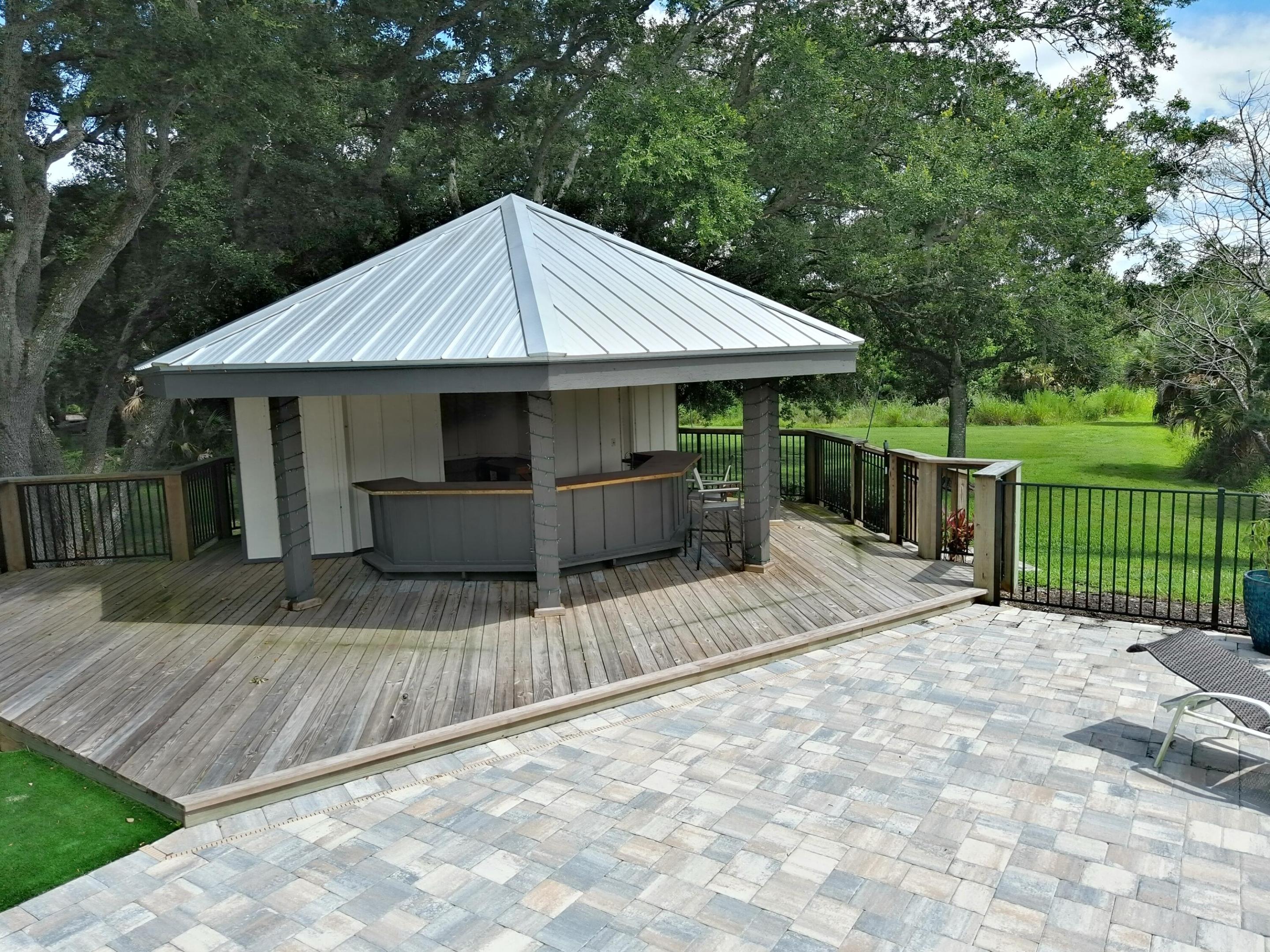 METES AND BOUNDS - Residential