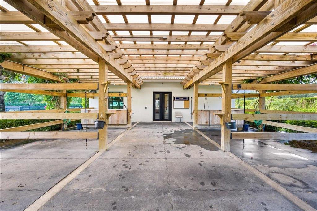 PALM BEACH POINT - Residential