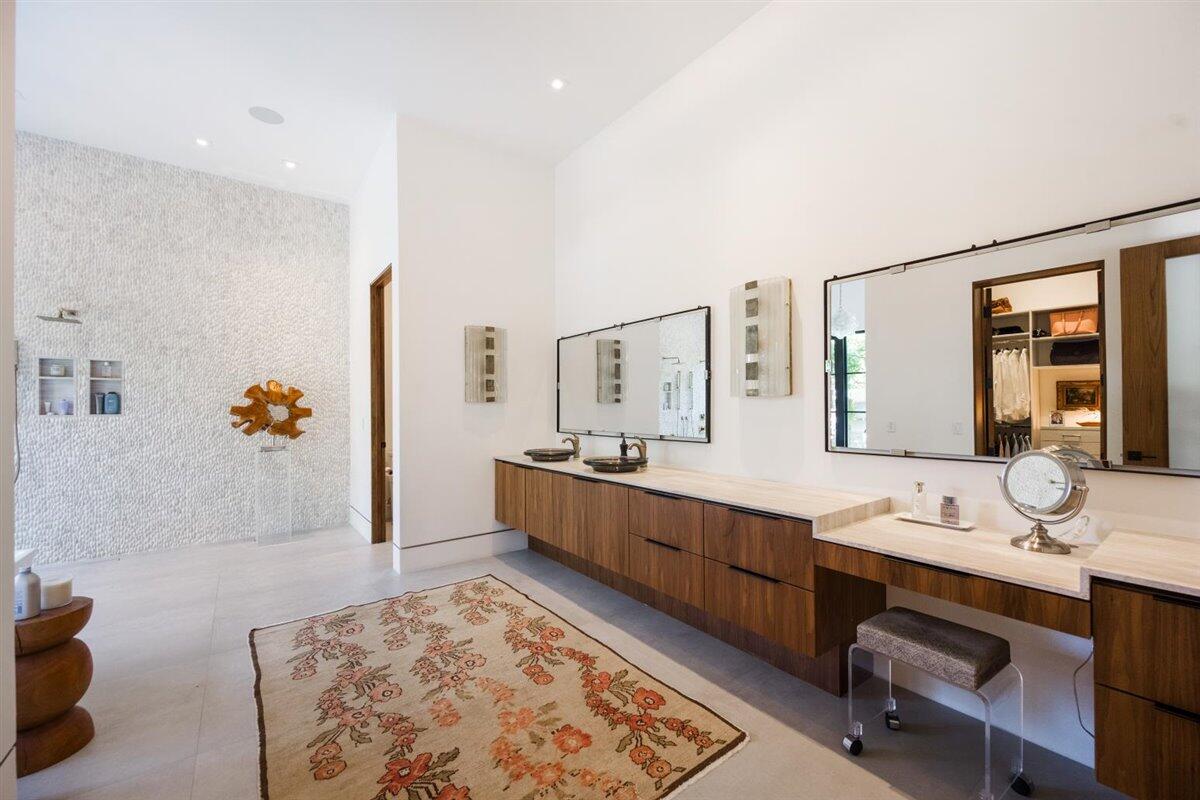 PALM BEACH POINT - Residential