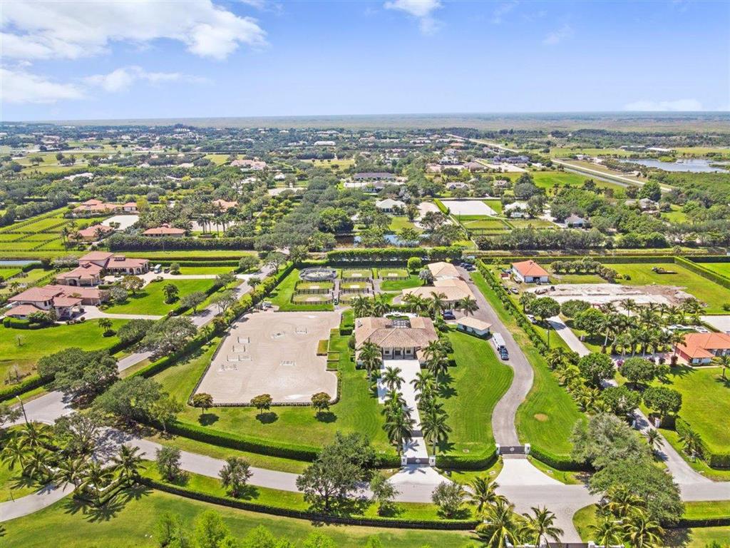 PALM BEACH POINT - Residential