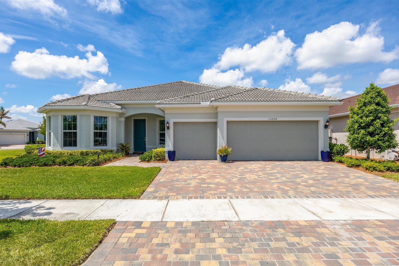 DEL WEBB AT TRADITION - Residential