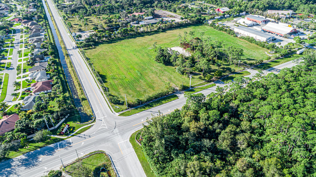 LOXAHATCHEE GROVES - Land