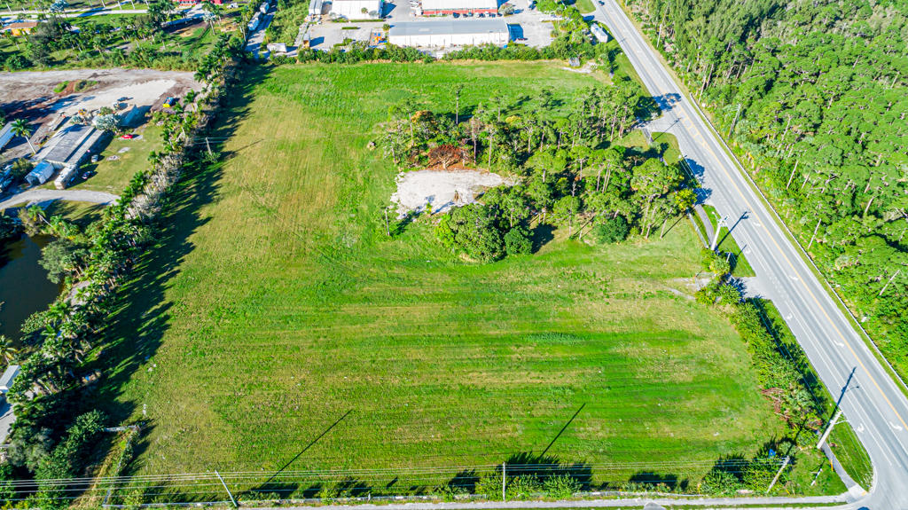 LOXAHATCHEE GROVES - Land