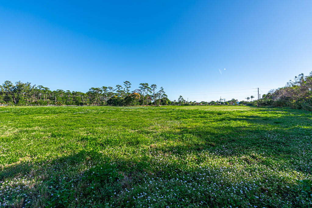 LOXAHATCHEE GROVES - Land
