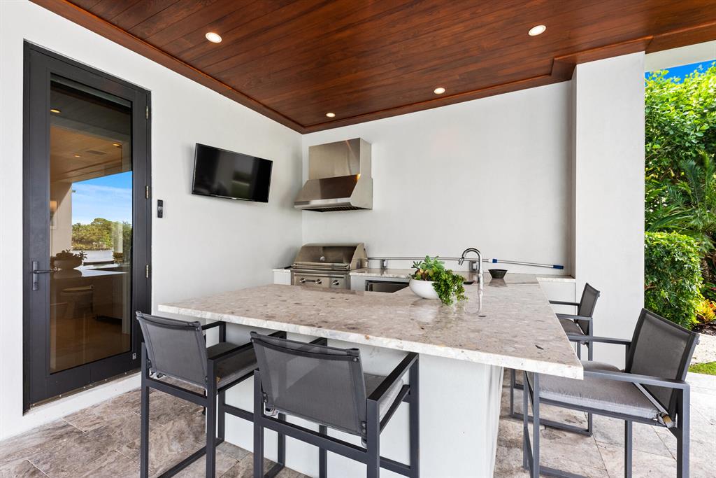 RIVERSIDE on the LOX - Residential
