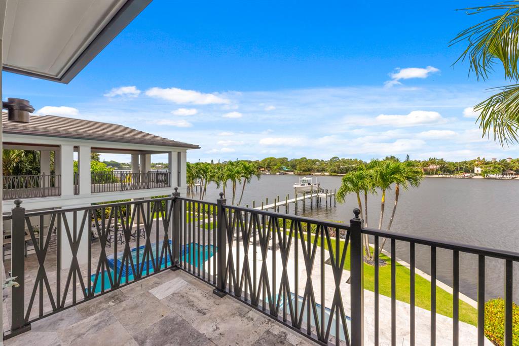 RIVERSIDE on the LOX - Residential