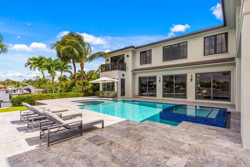 RIVERSIDE on the LOX - Residential