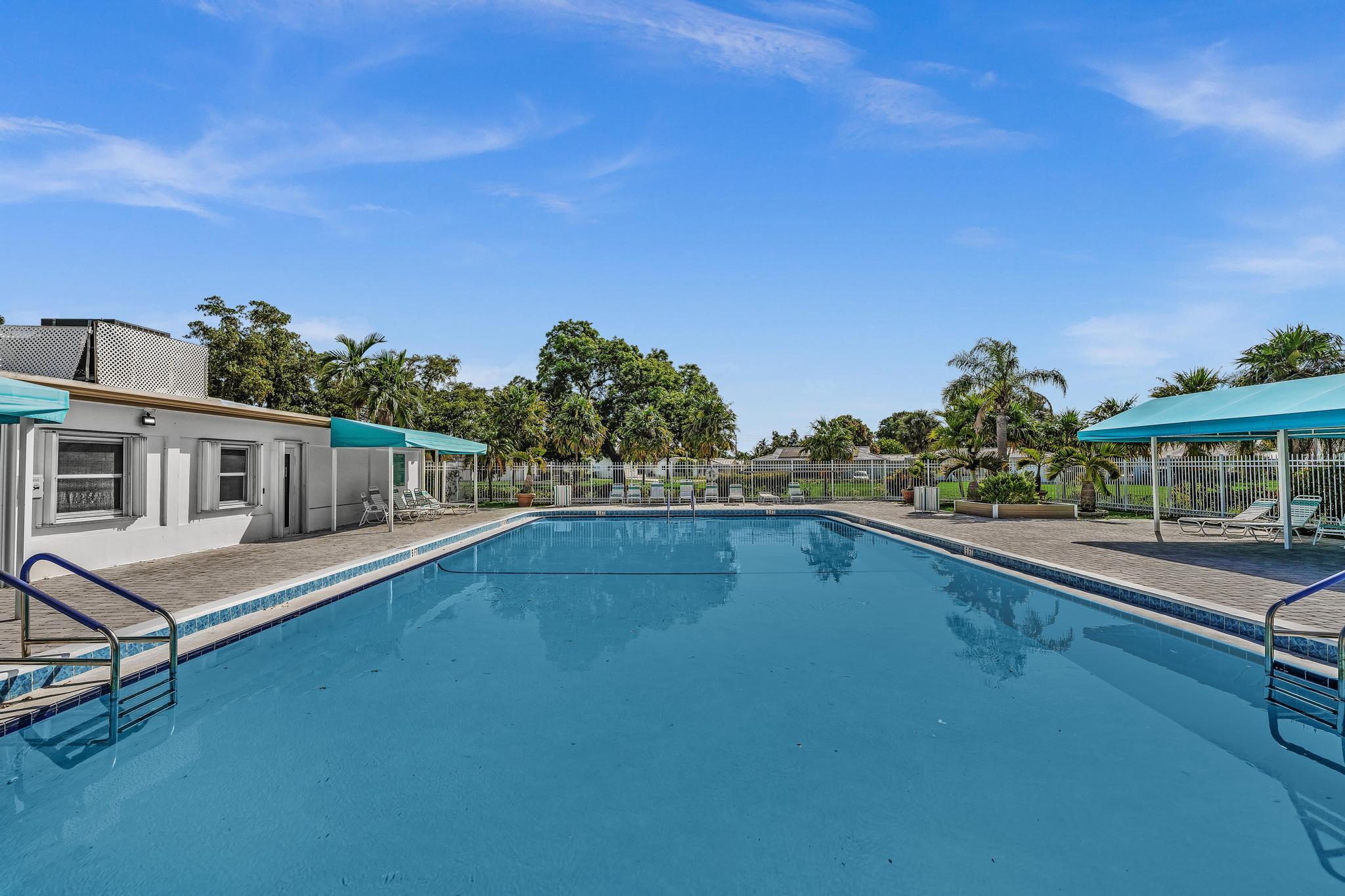 MAINLANDS OF TAMARAC LAKES - Residential