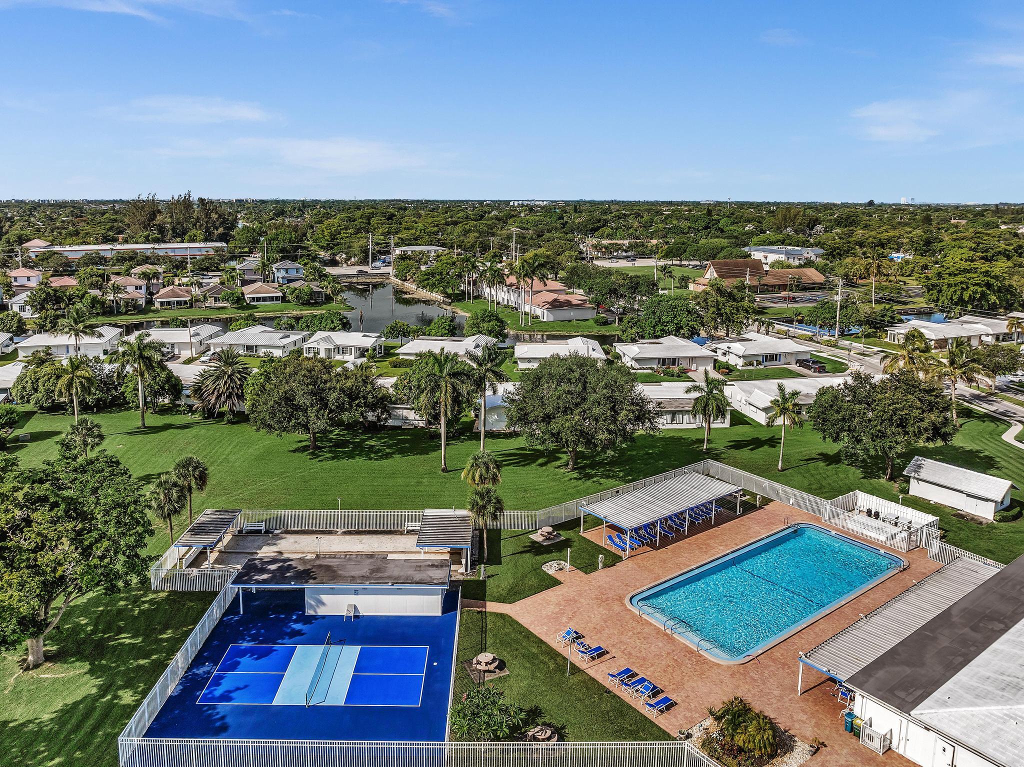 MAINLANDS OF TAMARAC LAKES - Residential