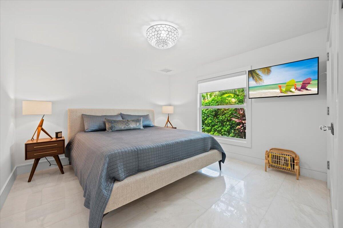 JUPITER INLET BEACH COLONY - Residential