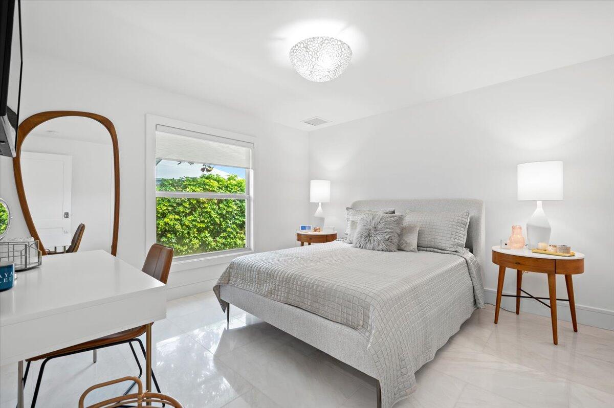 JUPITER INLET BEACH COLONY - Residential