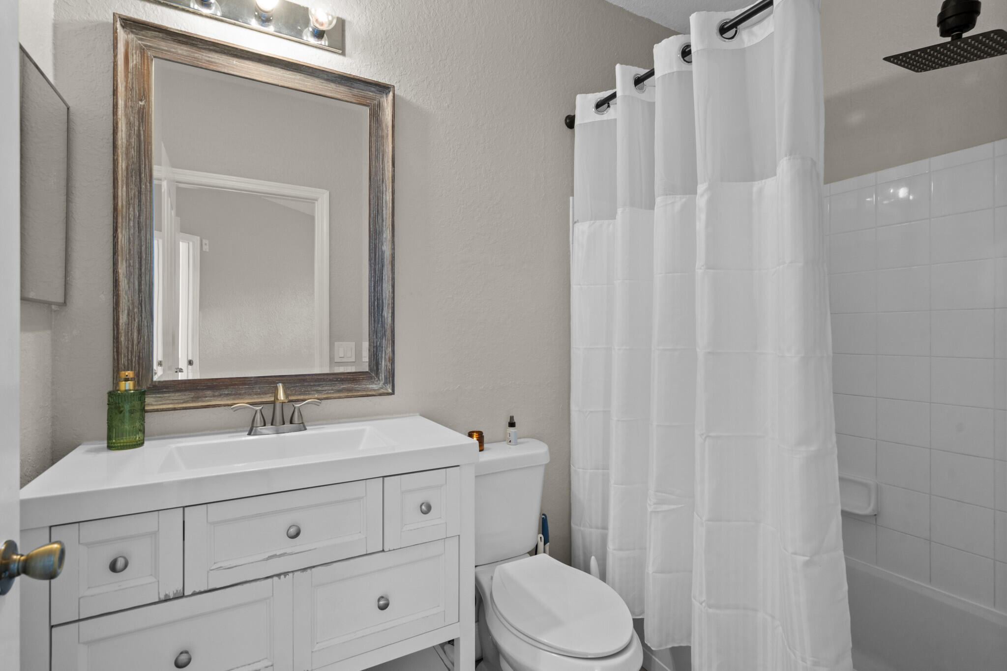 VISCONTI WEST CONDO - Residential
