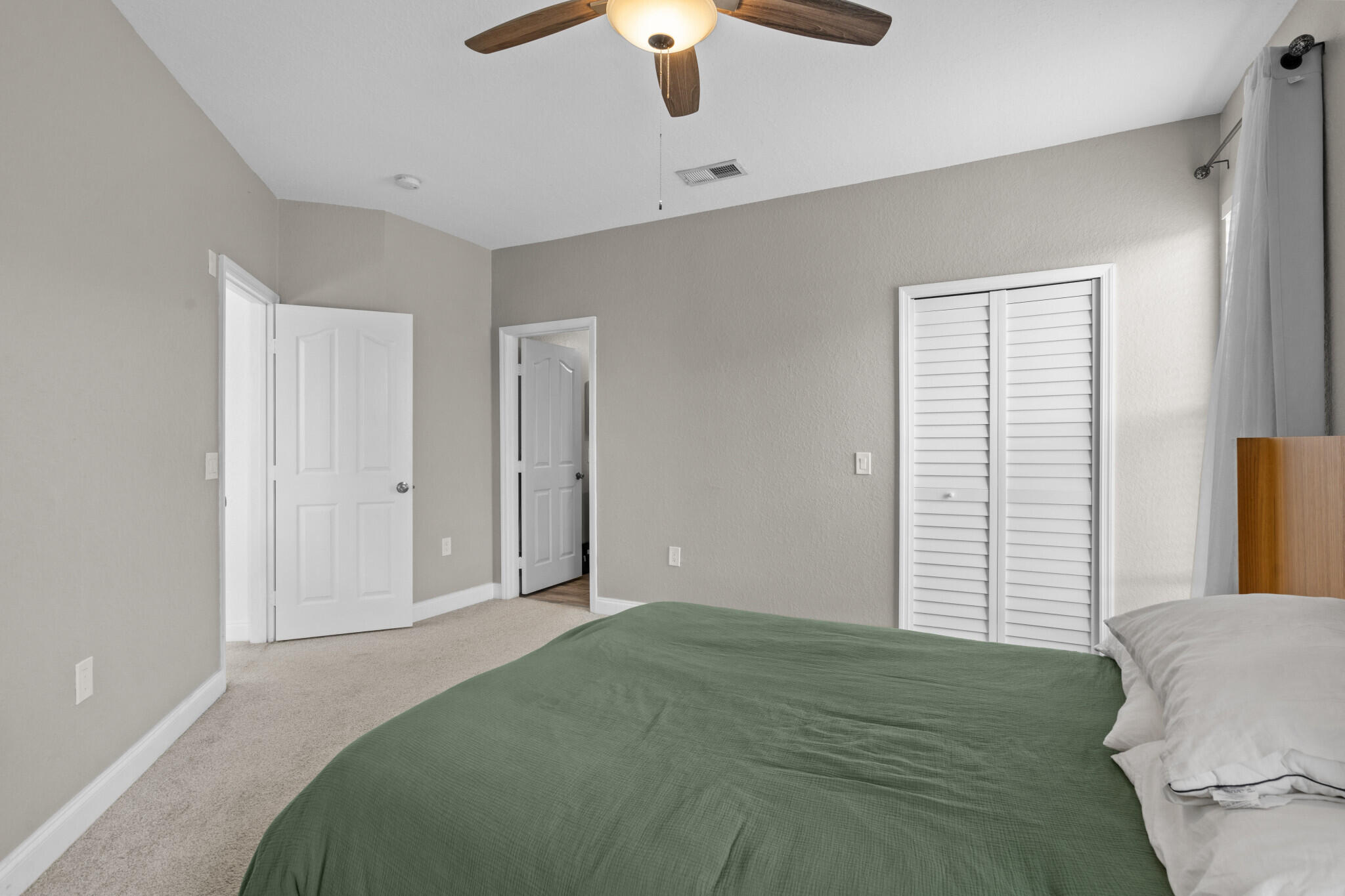 VISCONTI WEST CONDO - Residential