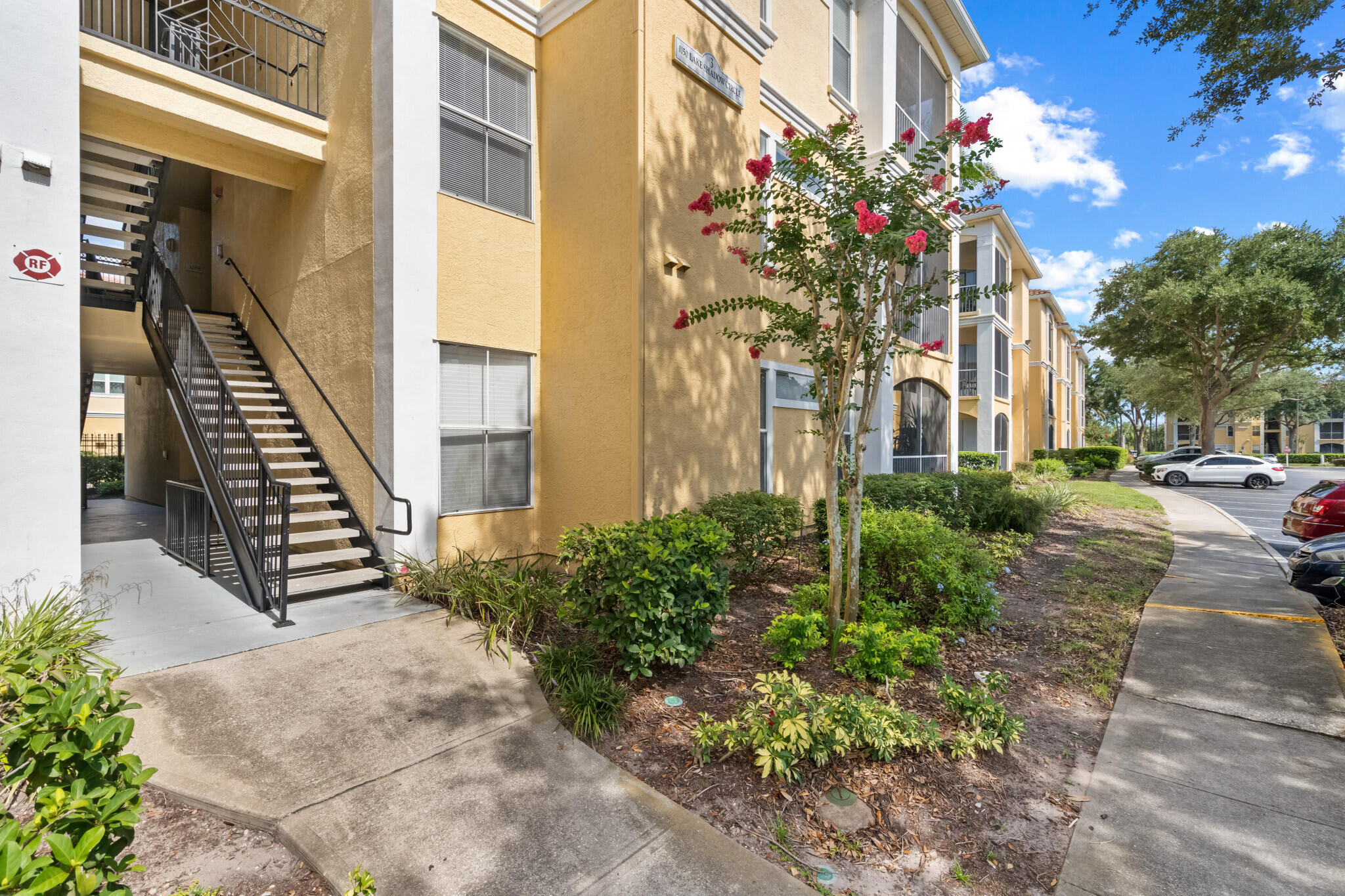 VISCONTI WEST CONDO - Residential