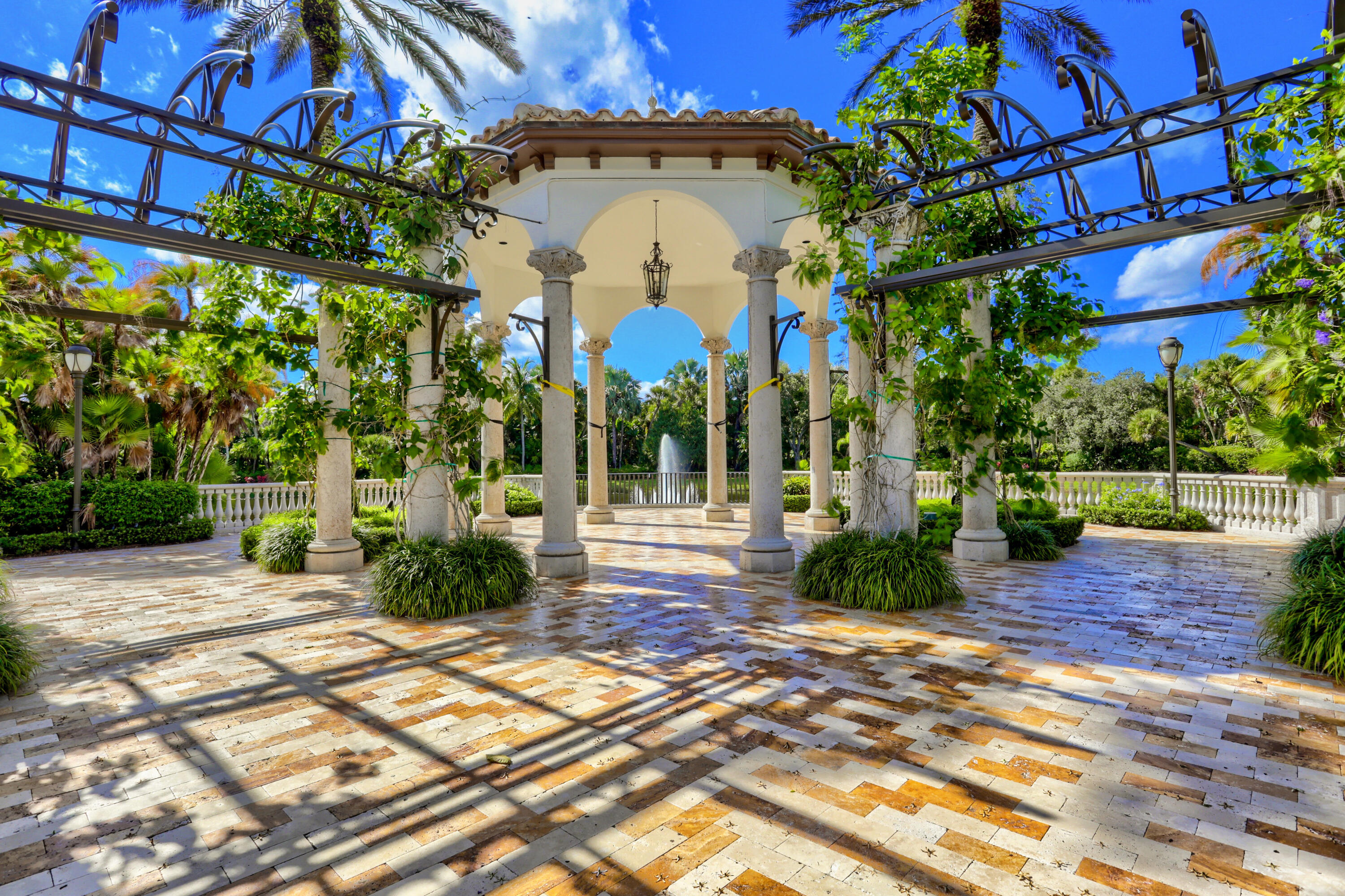 MIRASOL QUANTERA - Residential