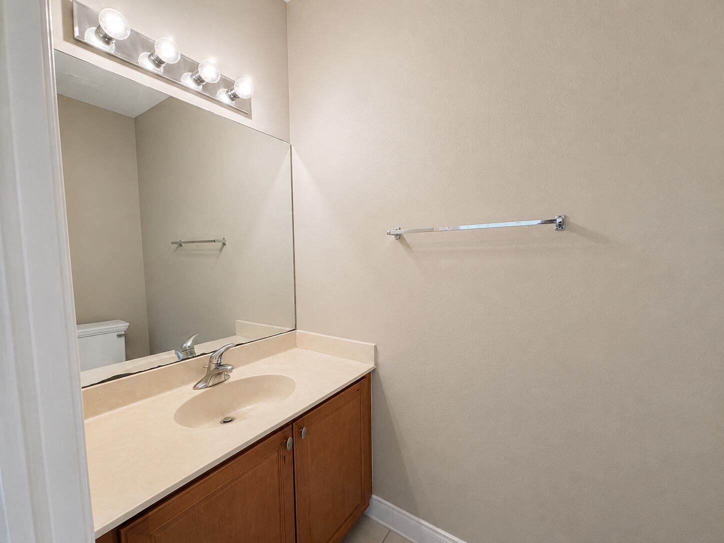 CITYSIDE CONDO - Residential Lease
