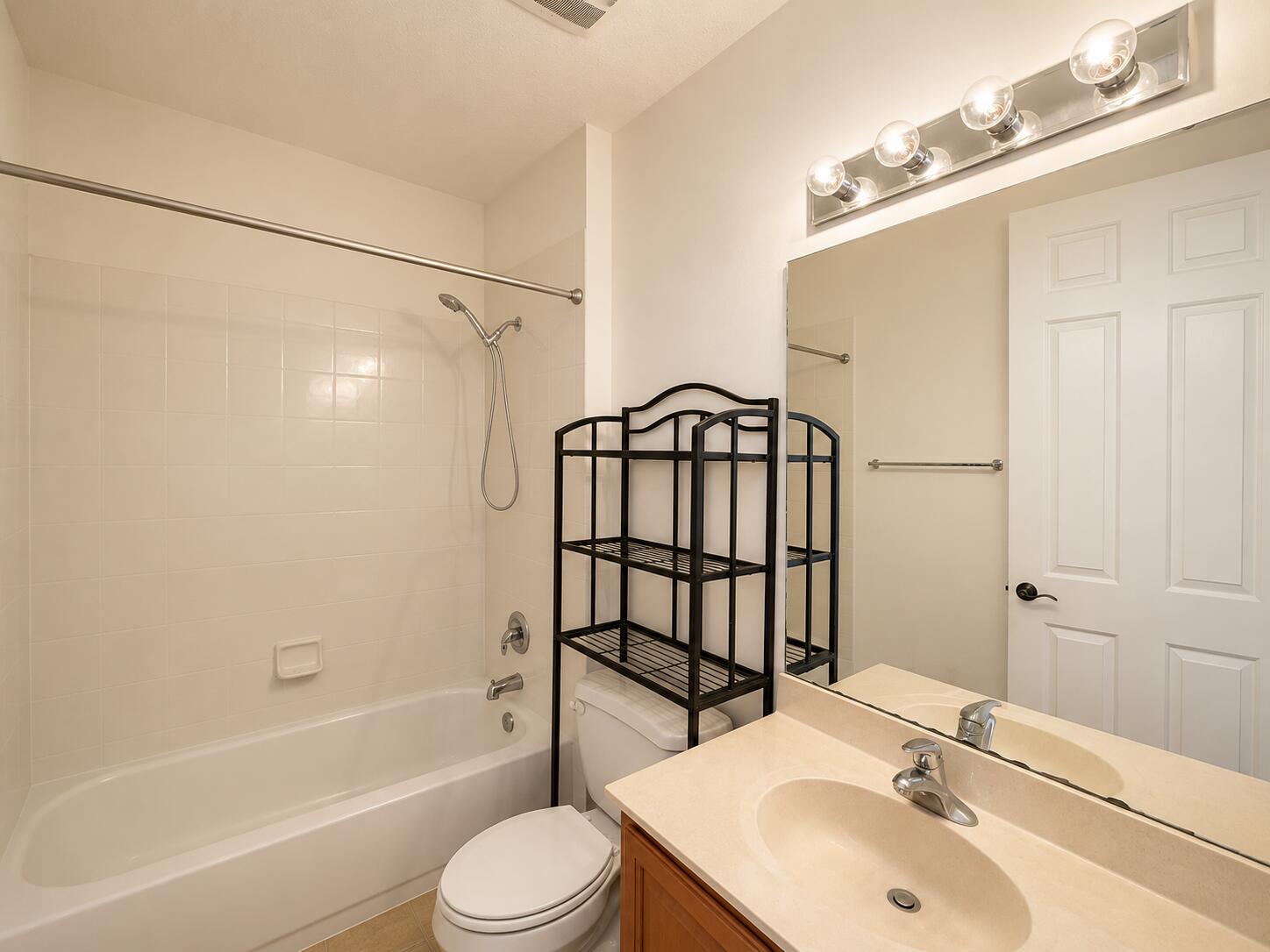 CITYSIDE CONDO - Residential Lease