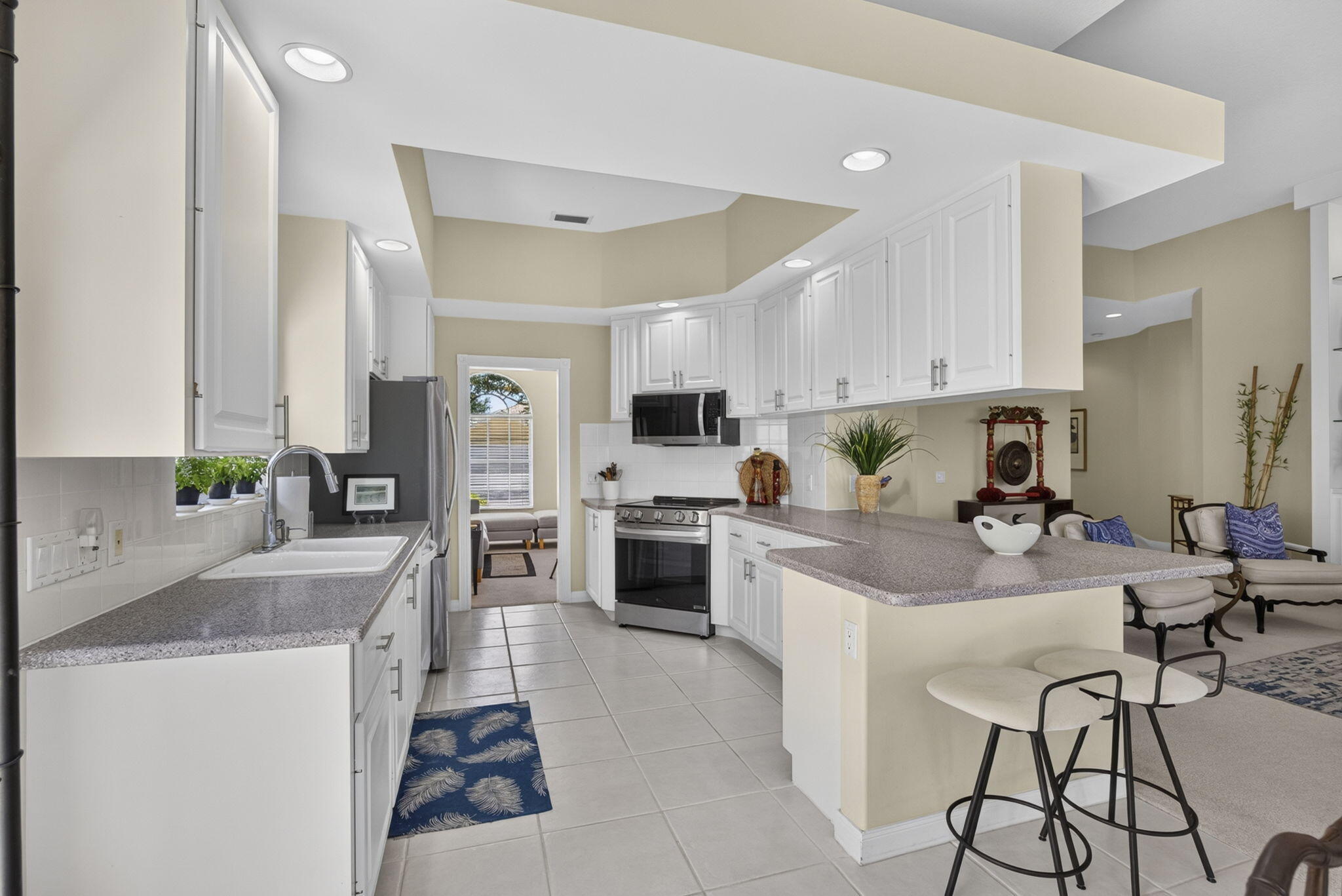 CARLETON OAKS - Residential