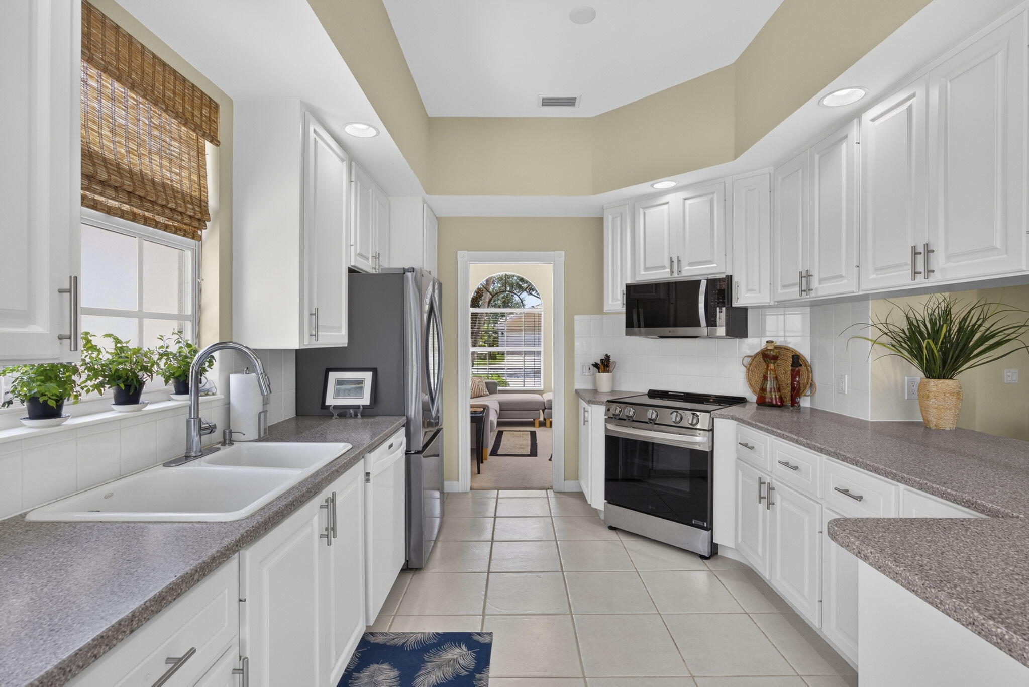 CARLETON OAKS - Residential