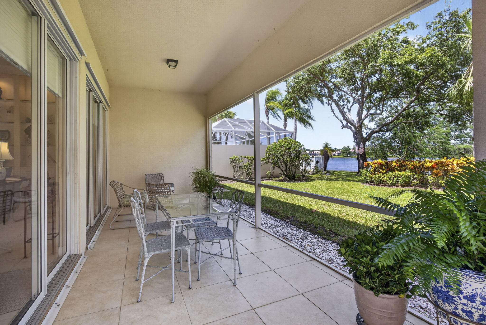 CARLETON OAKS - Residential