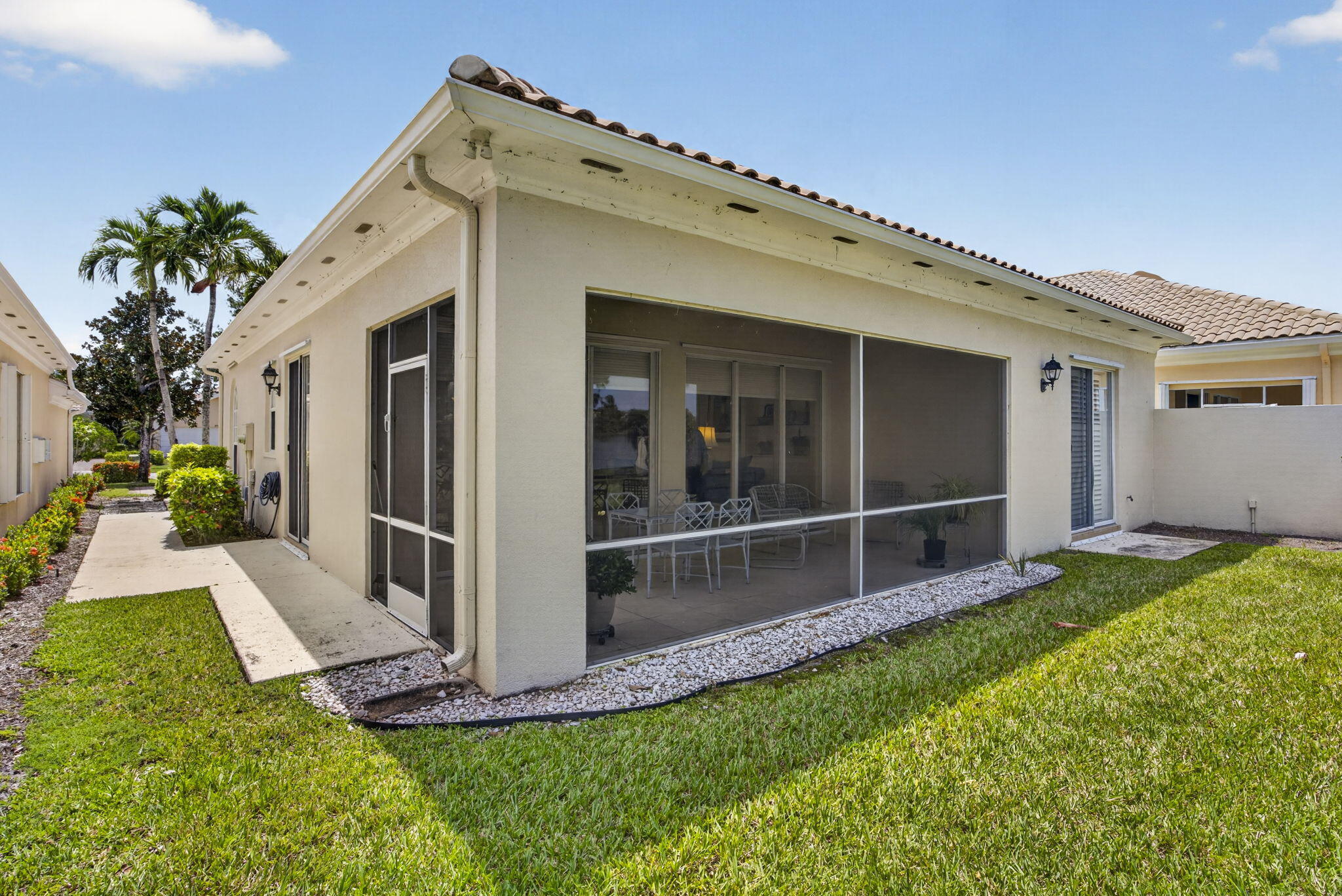 CARLETON OAKS - Residential