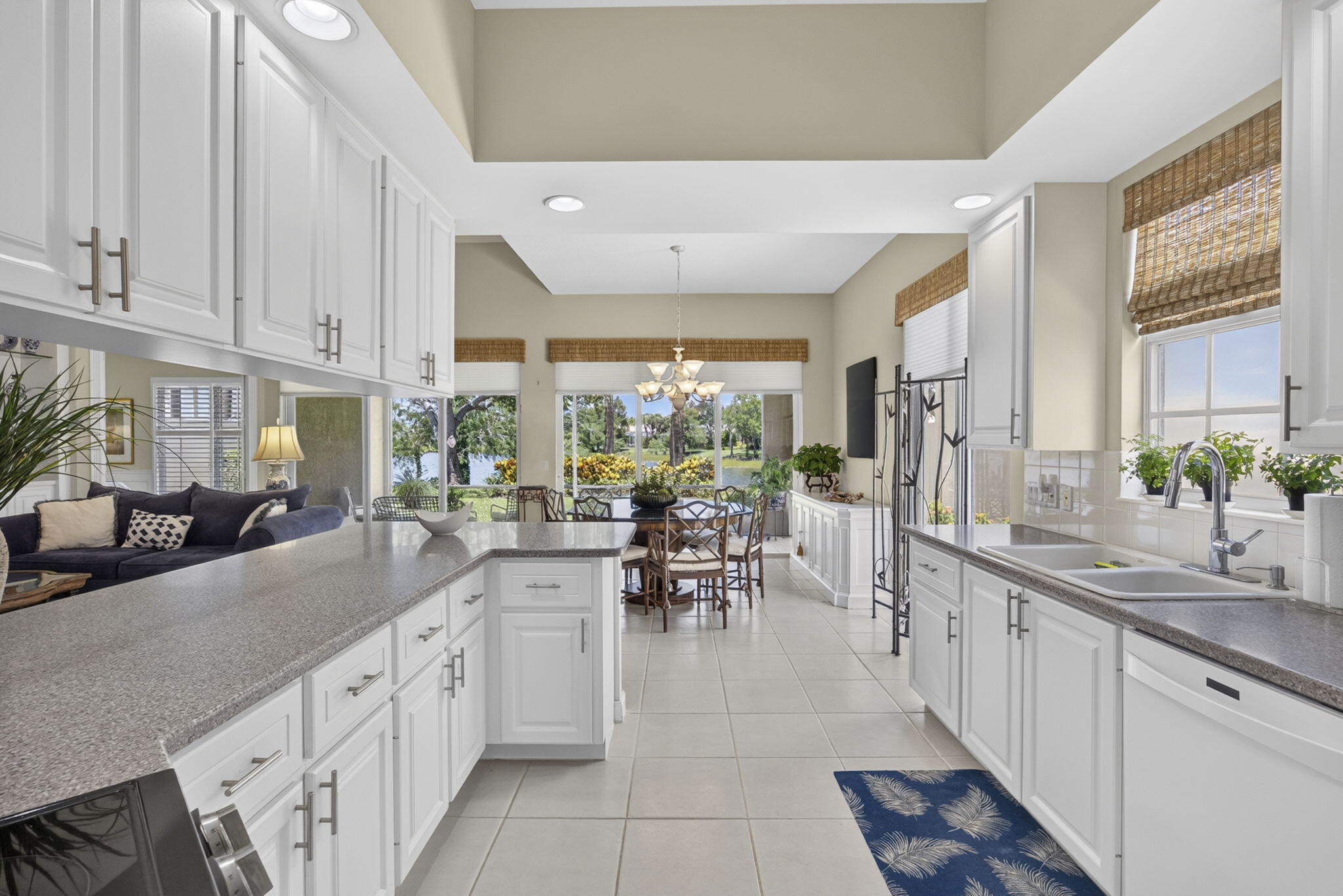 CARLETON OAKS - Residential