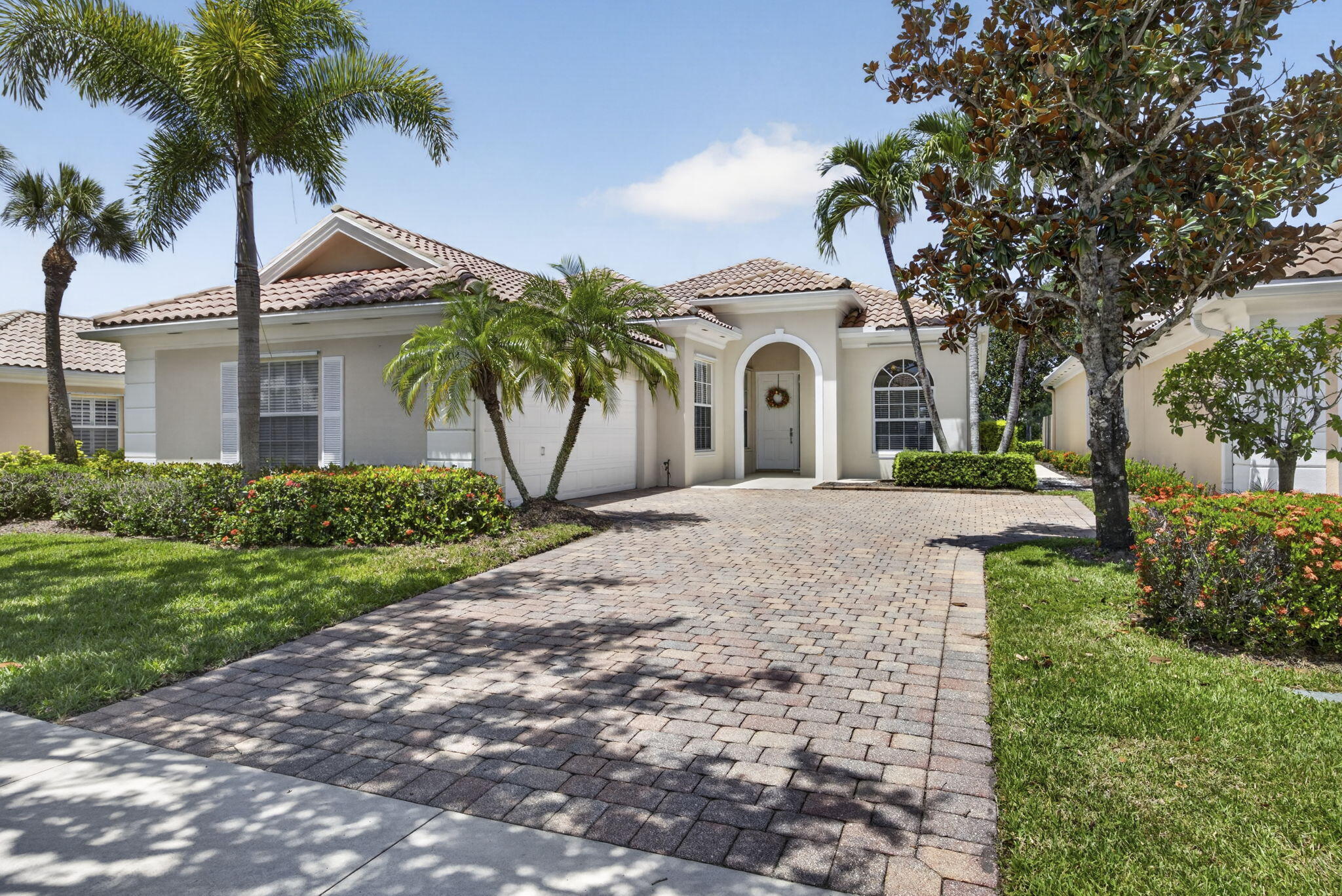 CARLETON OAKS - Residential