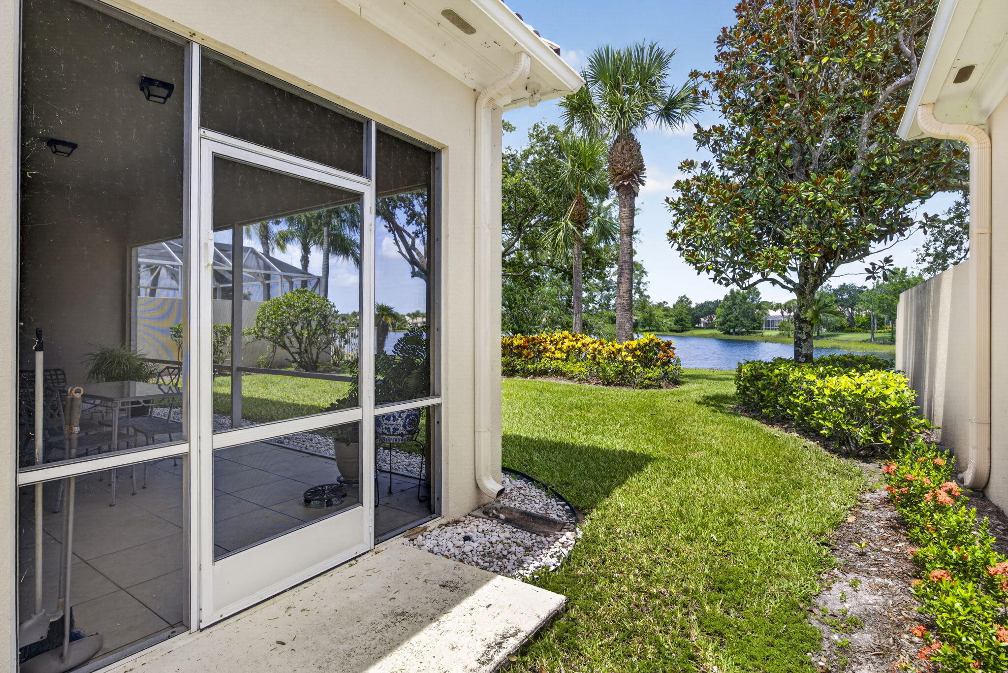 CARLETON OAKS - Residential