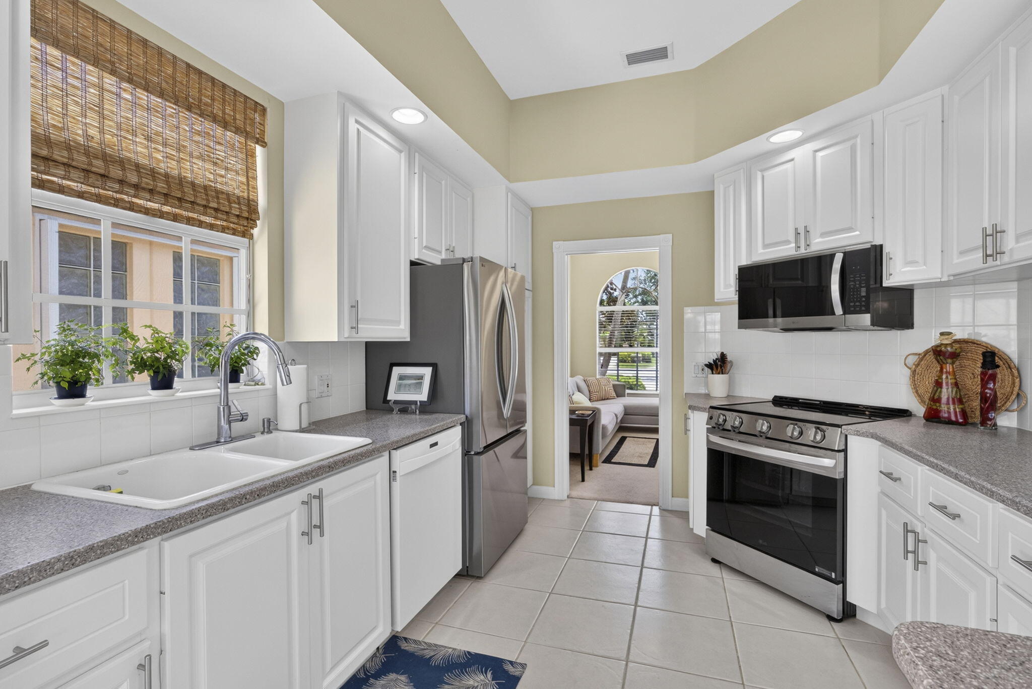 CARLETON OAKS - Residential