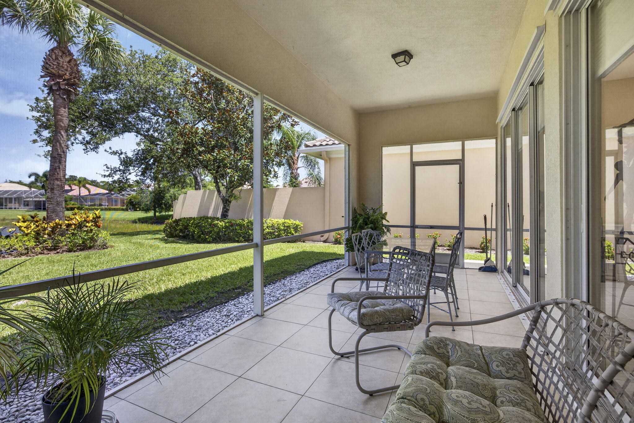 CARLETON OAKS - Residential