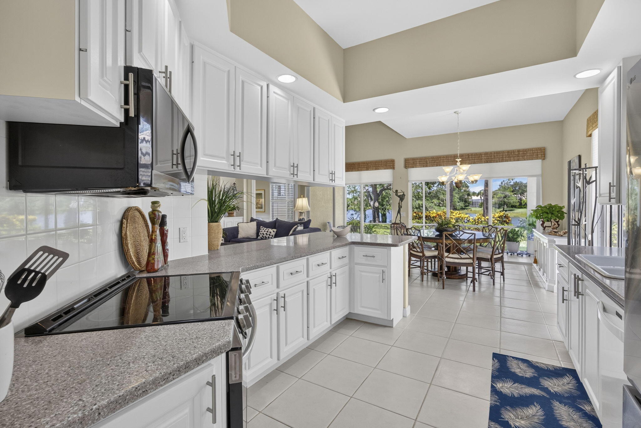 CARLETON OAKS - Residential
