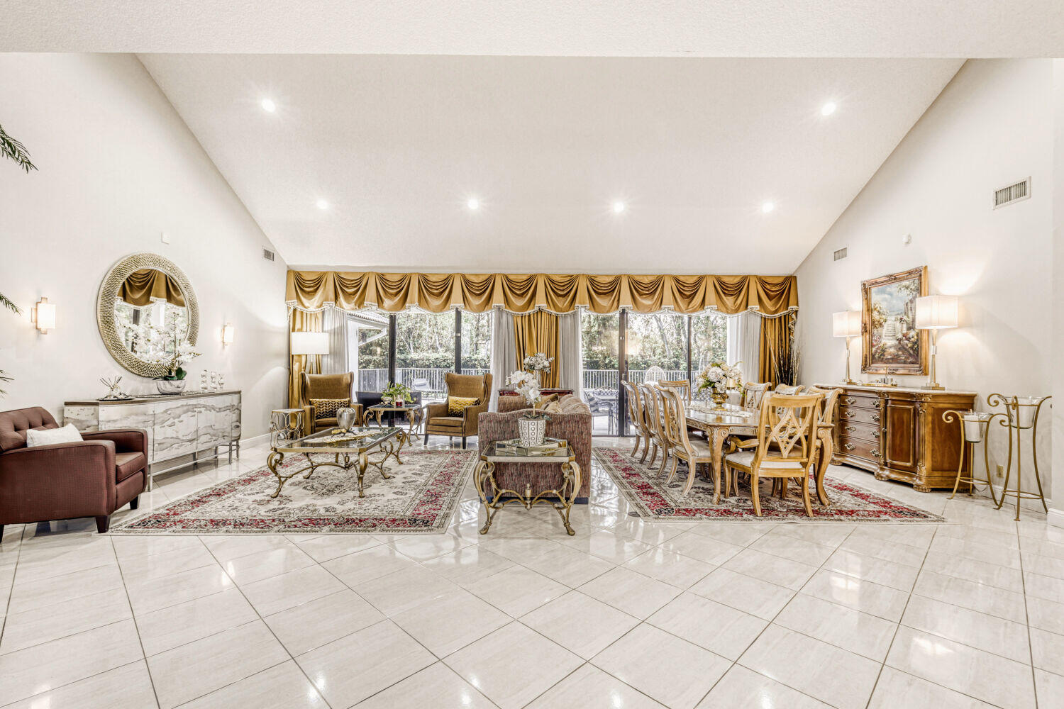 PINE TREE GOLF CLUB - Residential