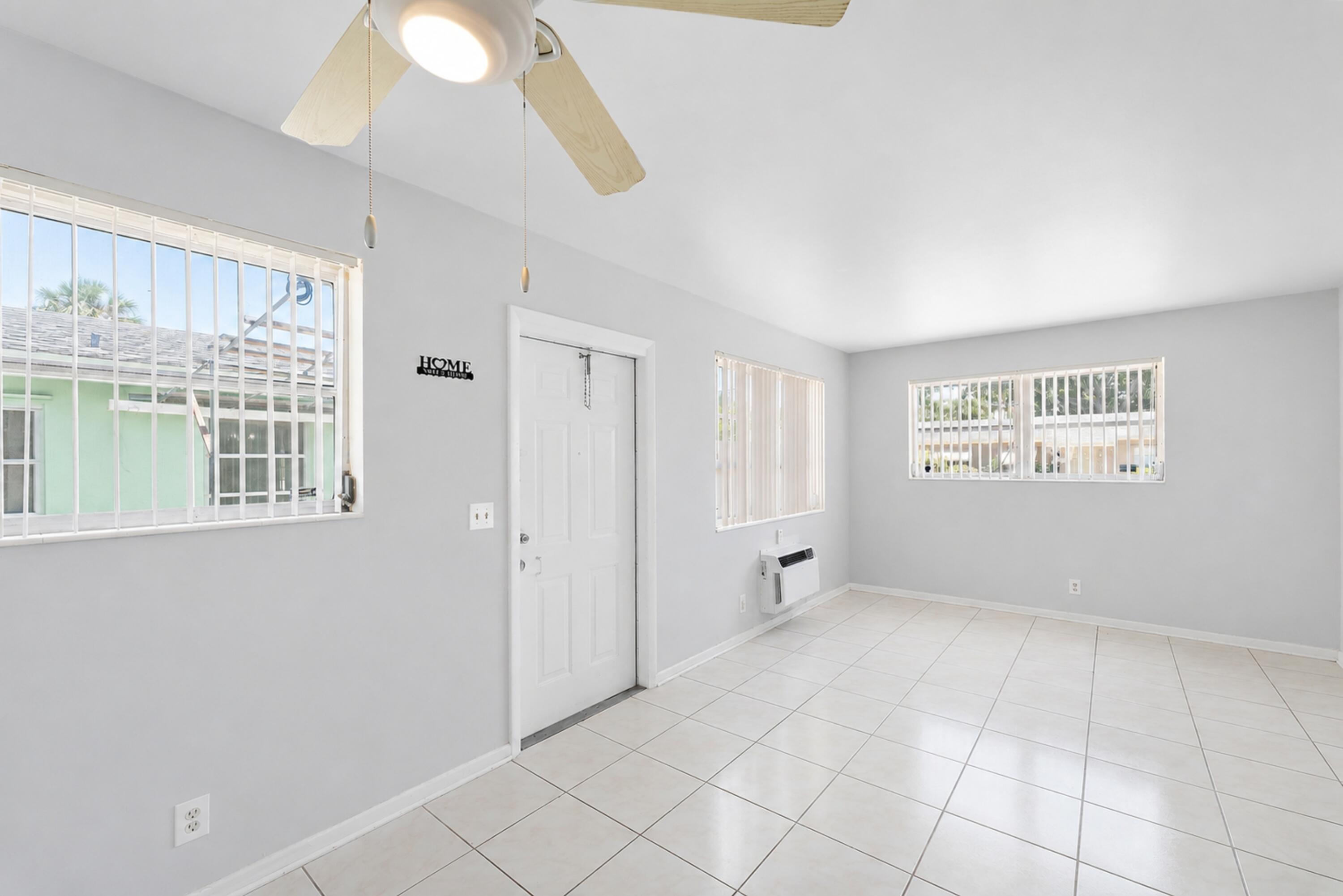 COLONIAL ESTATES - Residential Income