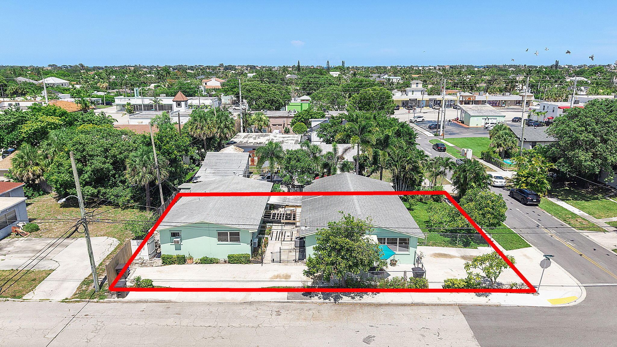 COLONIAL ESTATES - Residential Income