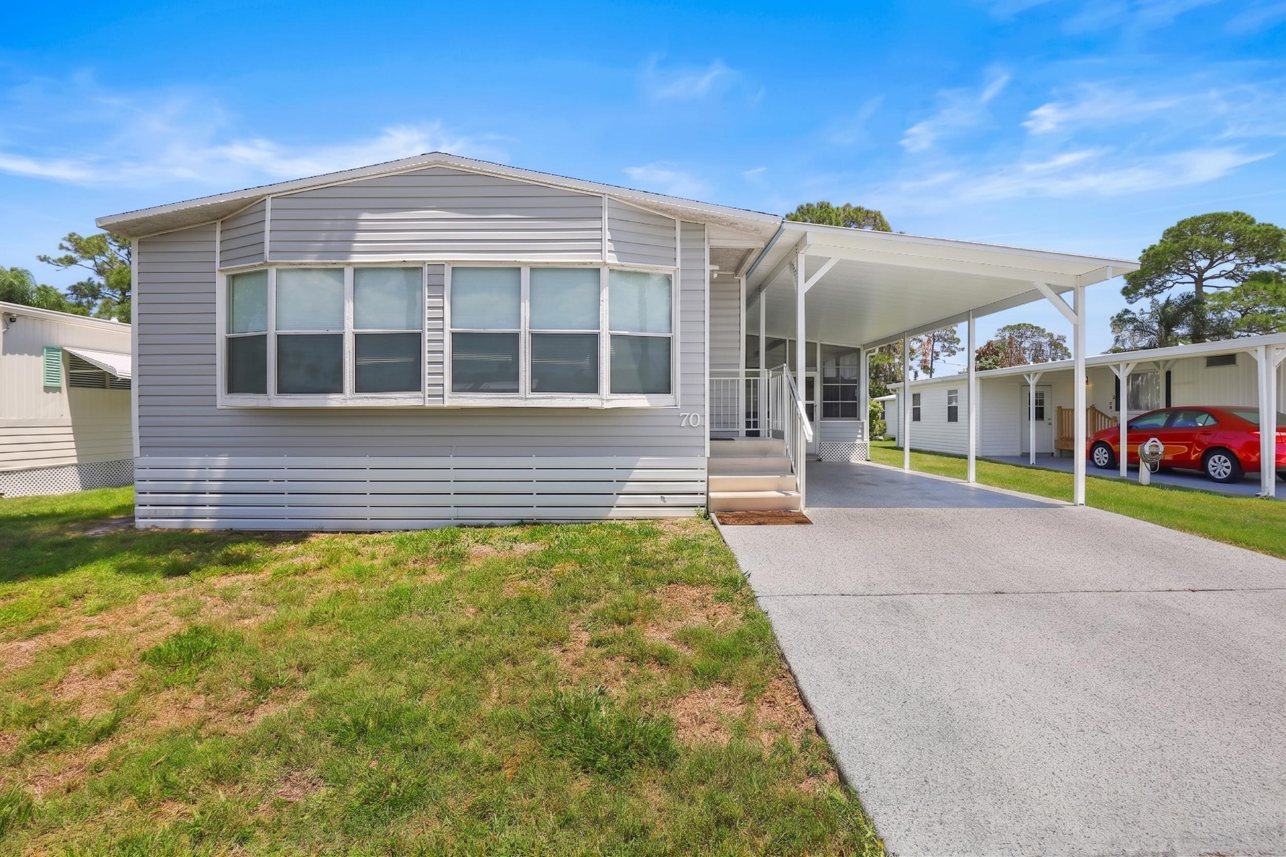 Spanish Lakes - Residential