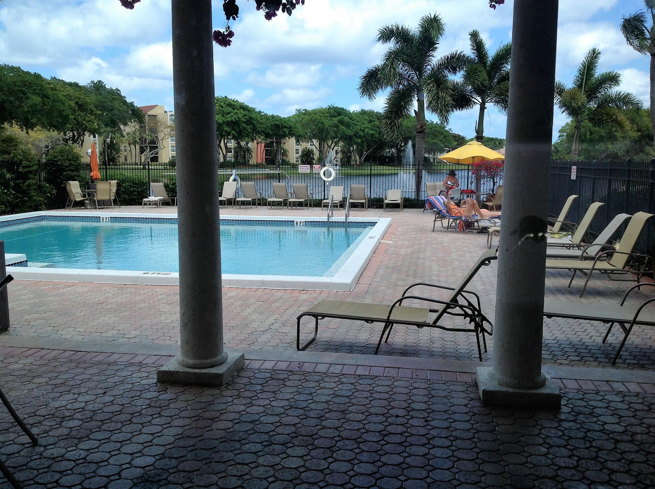 LAKESIDE CONDOMINIUM - Residential Lease