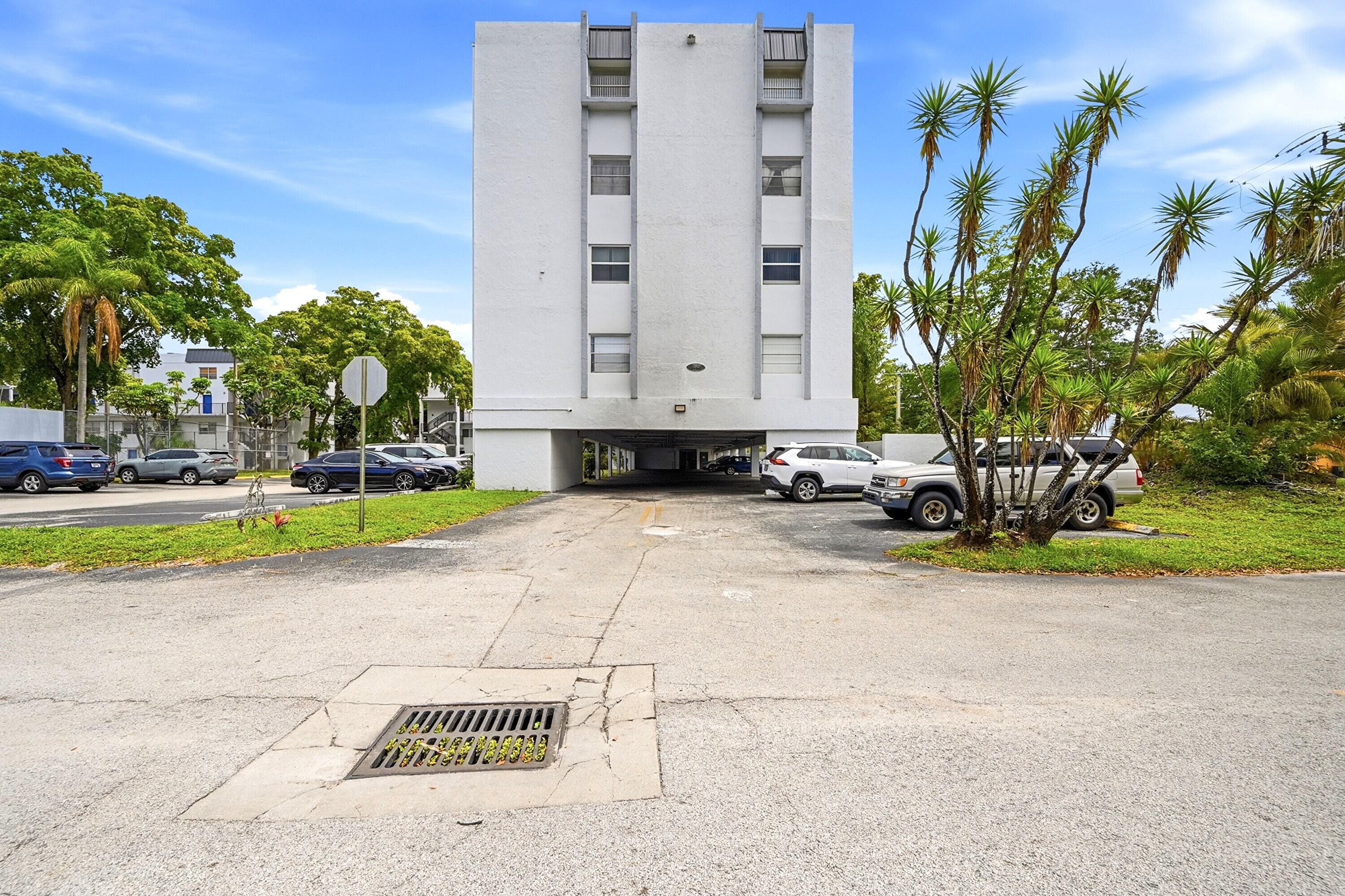 VILLAGE SQUARE CONDO - Residential