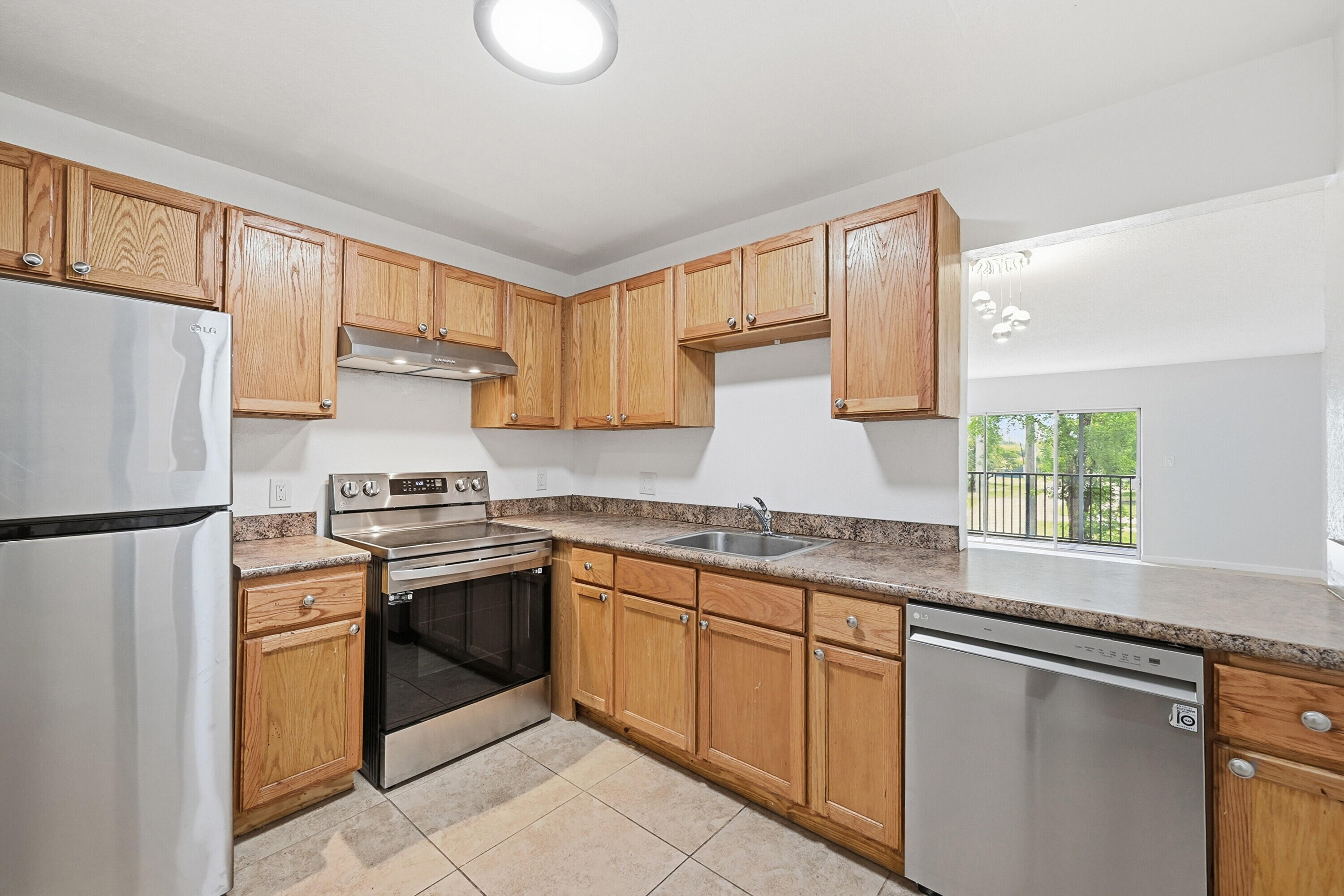 VILLAGE SQUARE CONDO - Residential