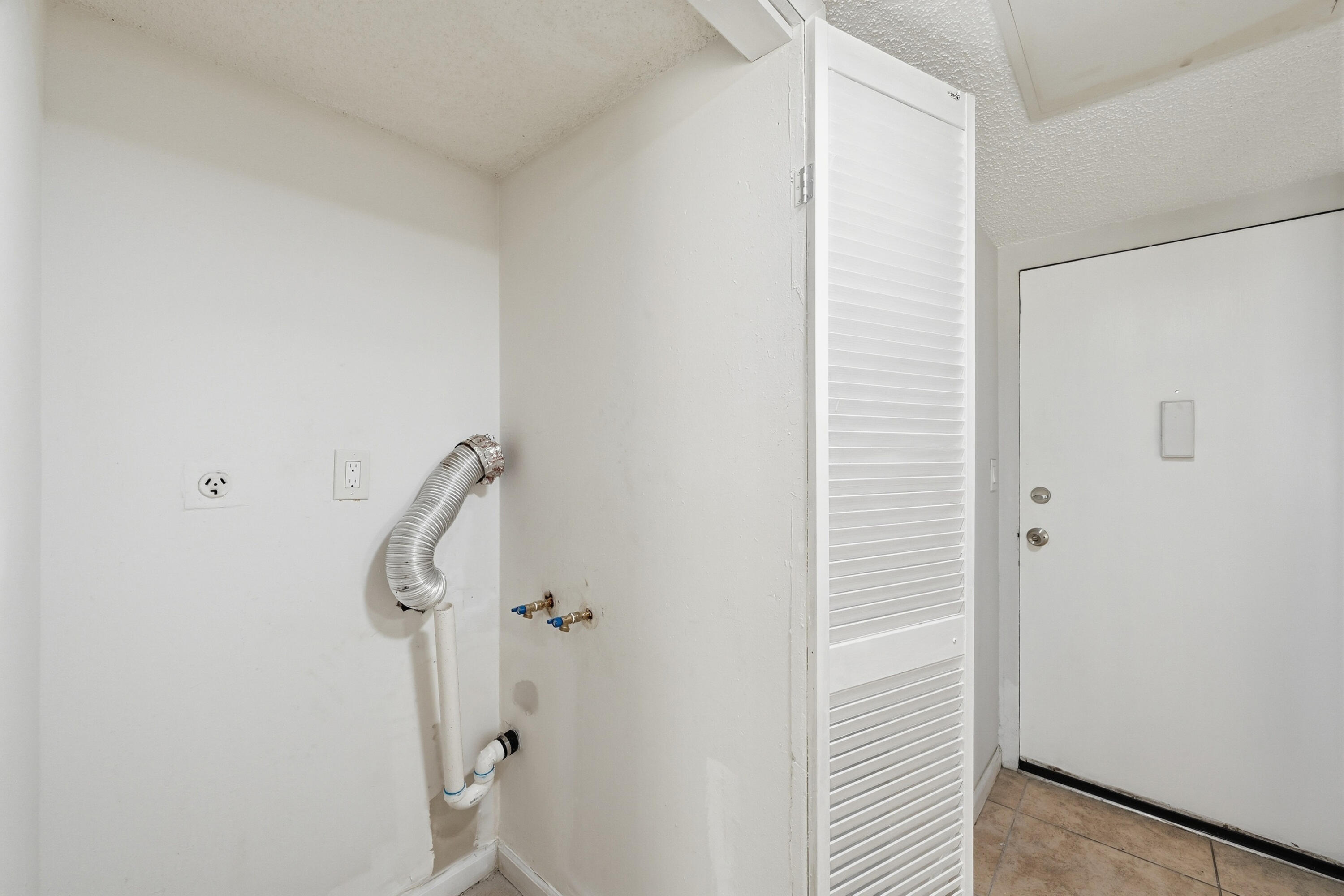 VILLAGE SQUARE CONDO - Residential
