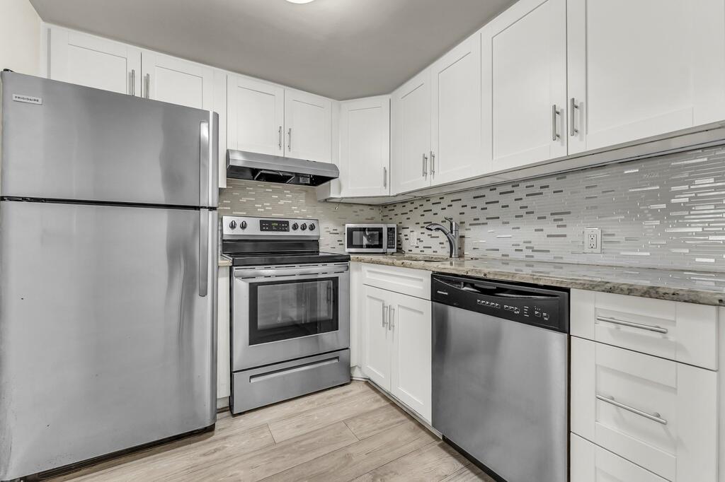 DORSET AT CENTURY VILLAGE CONDO - Residential